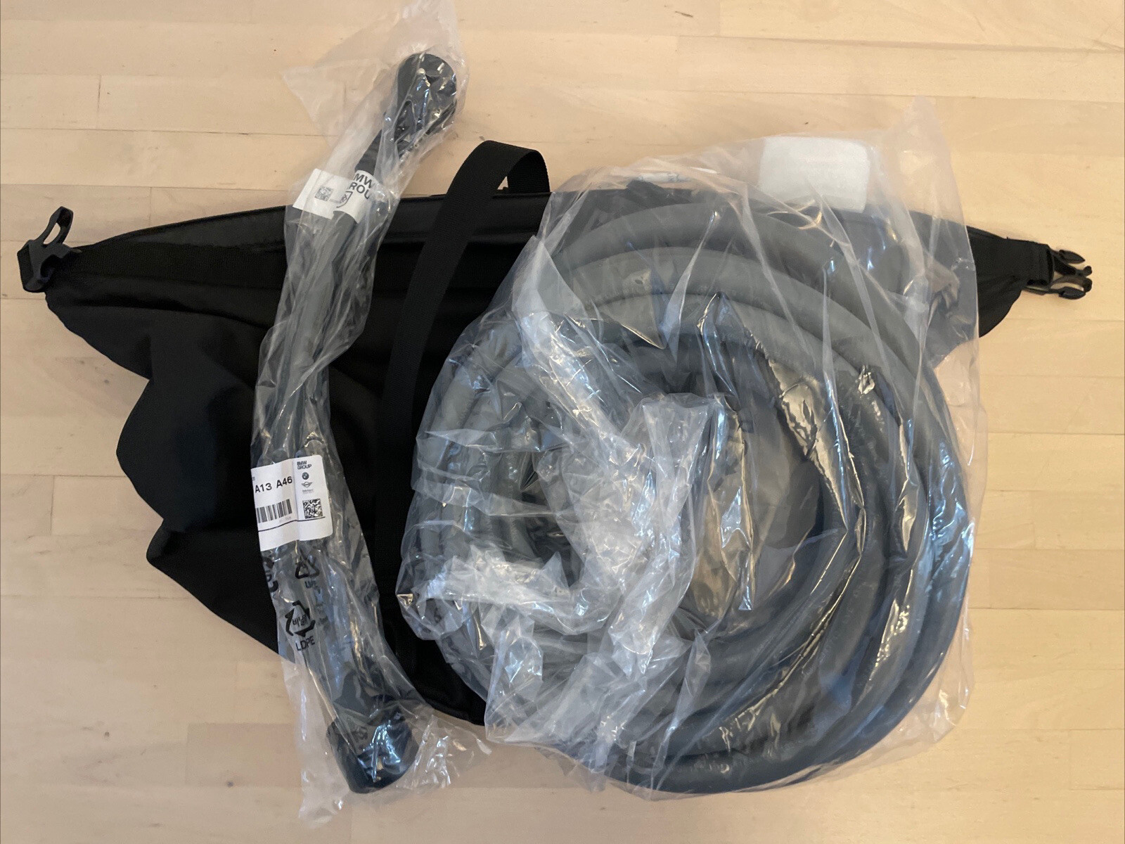 New OEM BMW Flexible EV charger 2.0 PN: 8490510-03 | Adaptor 8490519-03 New OEM BMW Flexible EV charger 2.0 PN: 8490510-03 | Adaptor 8490519-03