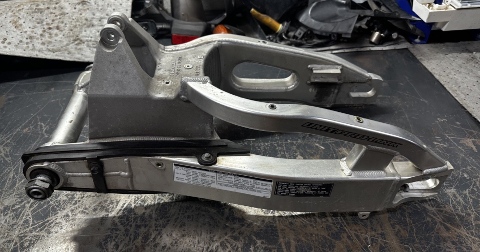 NICE LOW MILE OEM 04-07 Honda CBR1000RR Fireblade Rear Swingarm Assembly SC57