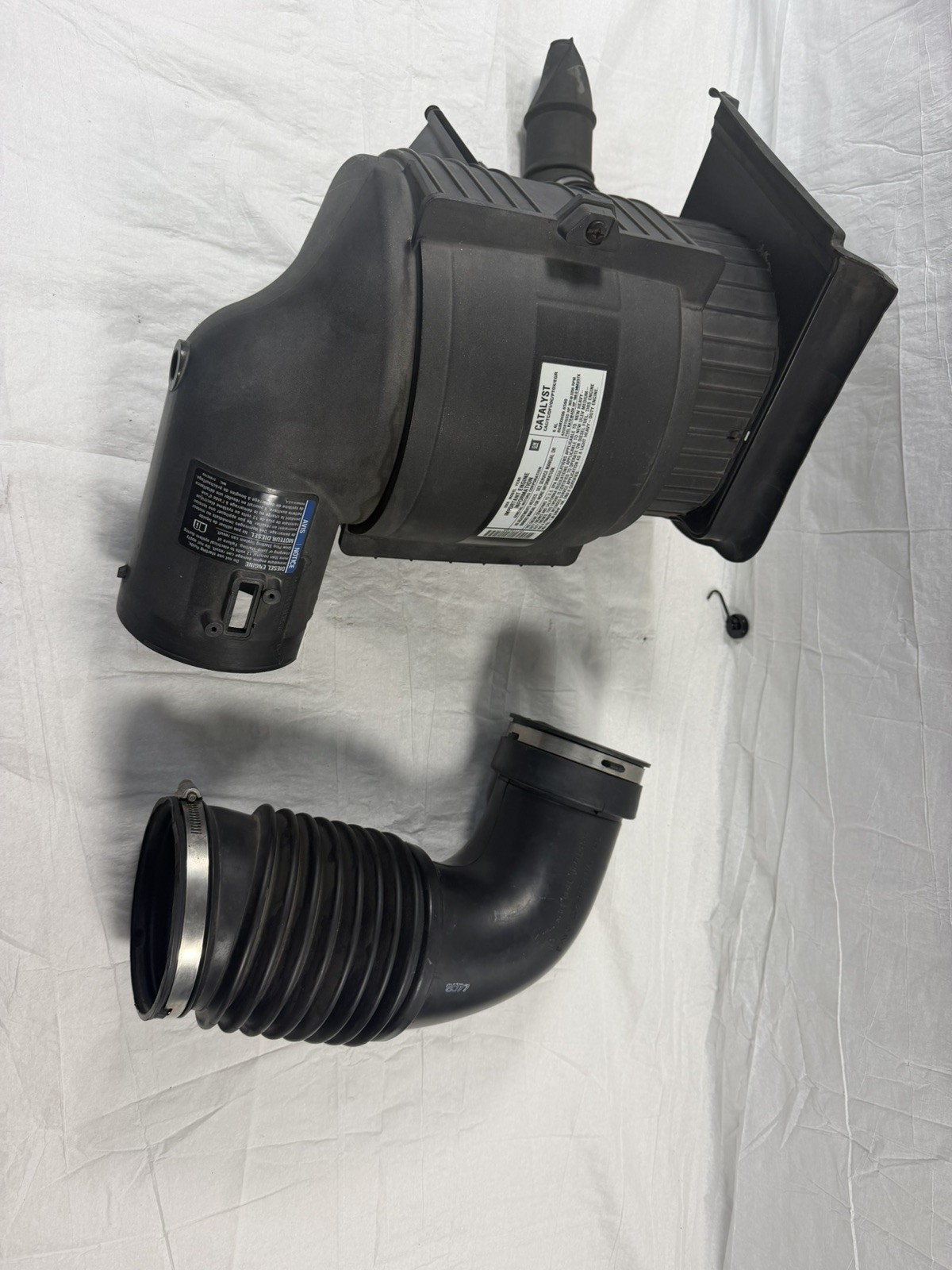2007-10 Chevy GMC 2500 3500 DURAMAX 6.6 AIR INTAKE 25839608 25881207 OEM 2007-10 Chevy GMC 2500 3500 DURAMAX 6.6 AIR INTAKE 25839608 25881207 OEM