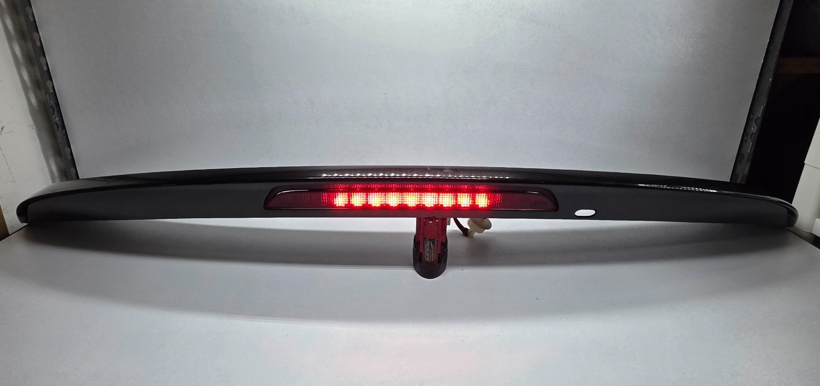 ⭐️2007-2015 Mazda CX-9 Rear Hatch Spoiler Wing Third Brake Light. Black. OEM. ⭐️2007-2015 Mazda CX-9 Rear Hatch Spoiler Wing Third Brake Light. Black. OEM.