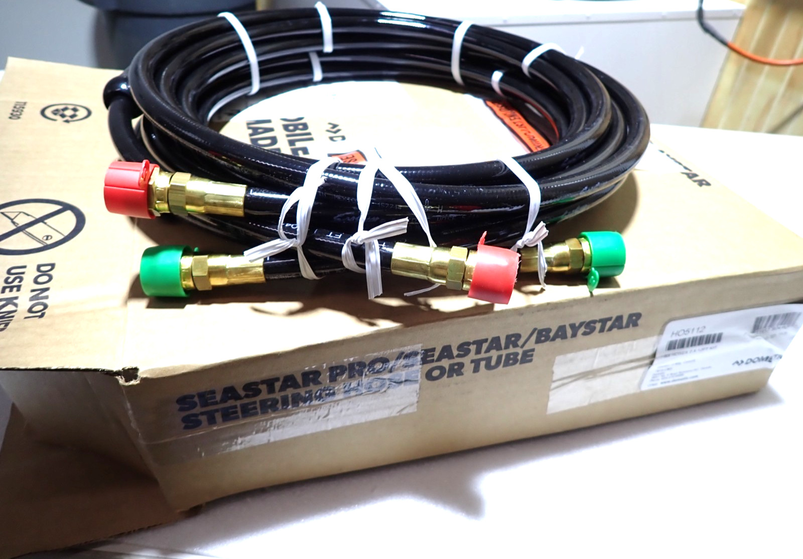 HO5112 SEASTAR DOMETIC SS HYDRAULIC STEERING HOSES 2X12 FEET KIT NEW HO5112 SEASTAR DOMETIC SS HYDRAULIC STEERING HOSES 2X12 FEET KIT NEW