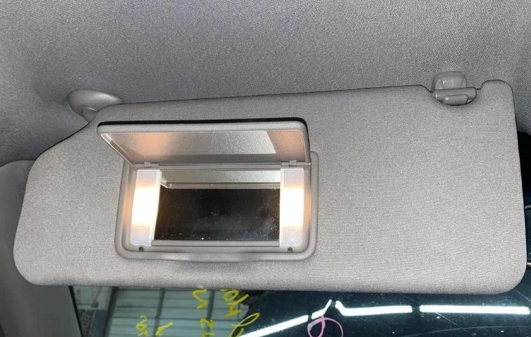 2009-2015 Honda Pilot Left Driver Interior Sun Visor Illuminated Gray OEM