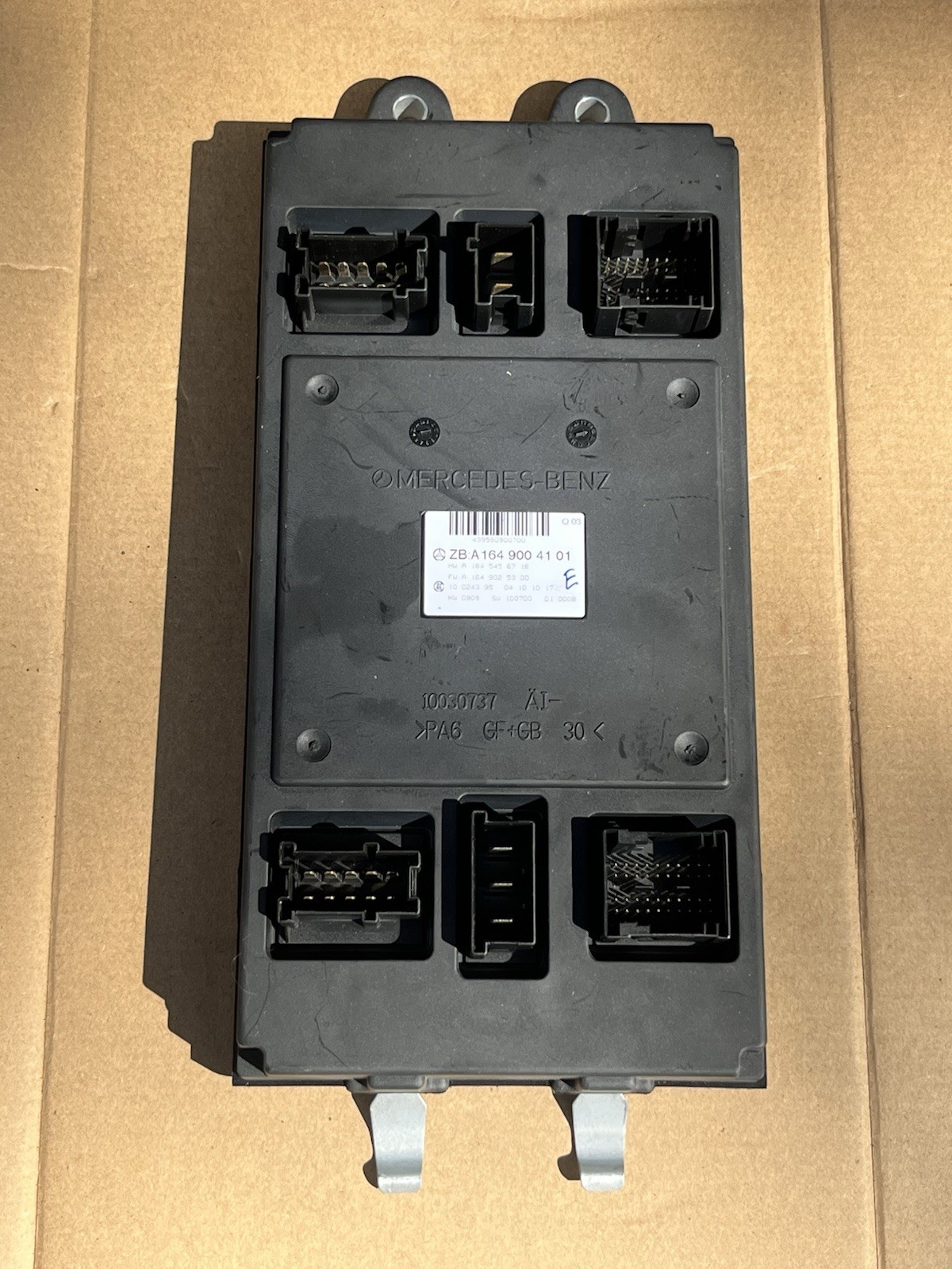 06-13 Mercedes X164 ML350 GL450 Front SAM Control Module Unit A1649004101