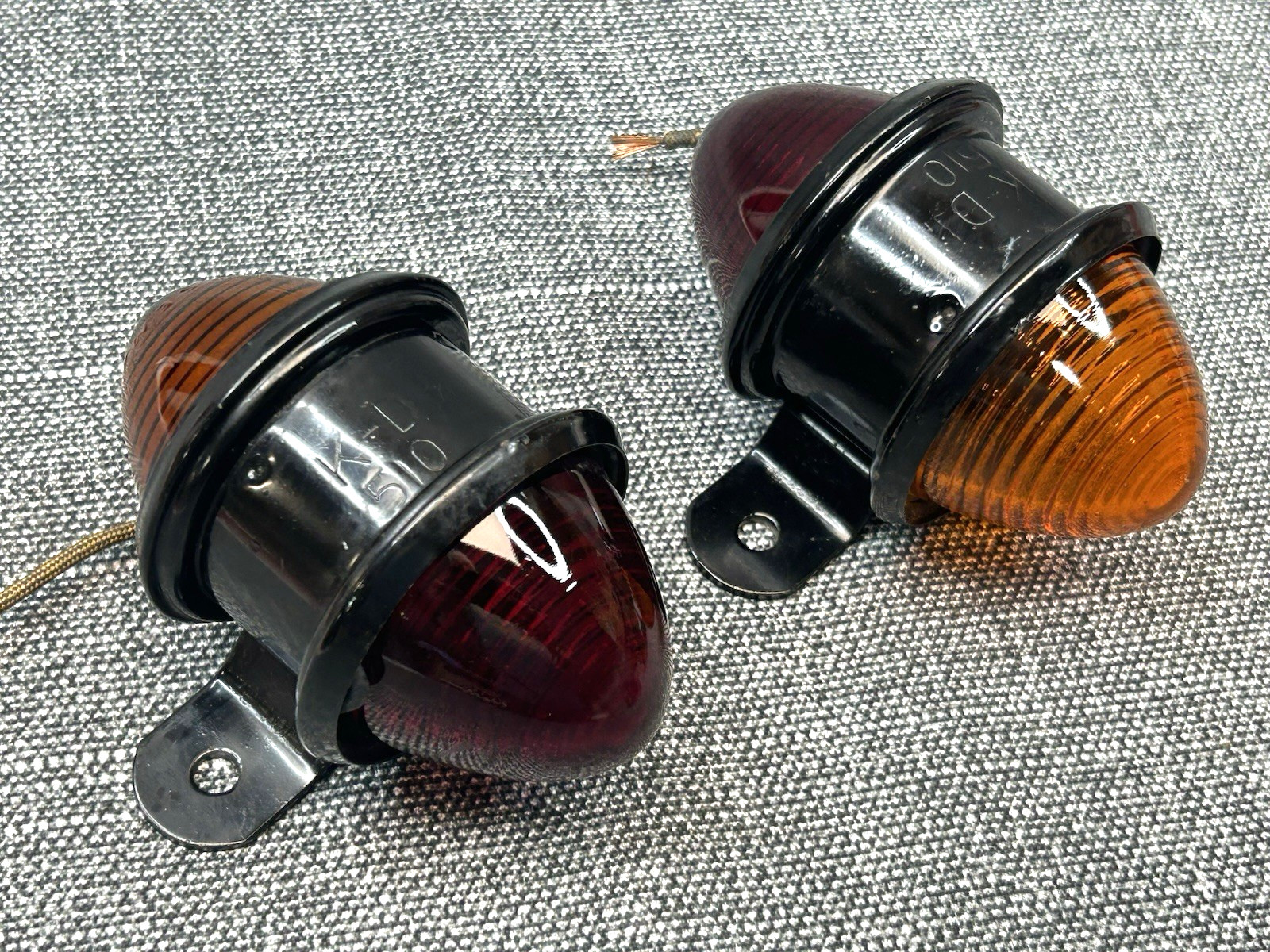 NOS 1940\'s KD 510 red, amber bee hive stop, marker, park lights ,pair hot rod NOS 1940\'s KD 510 red, amber bee hive stop, marker, park lights ,pair hot rod