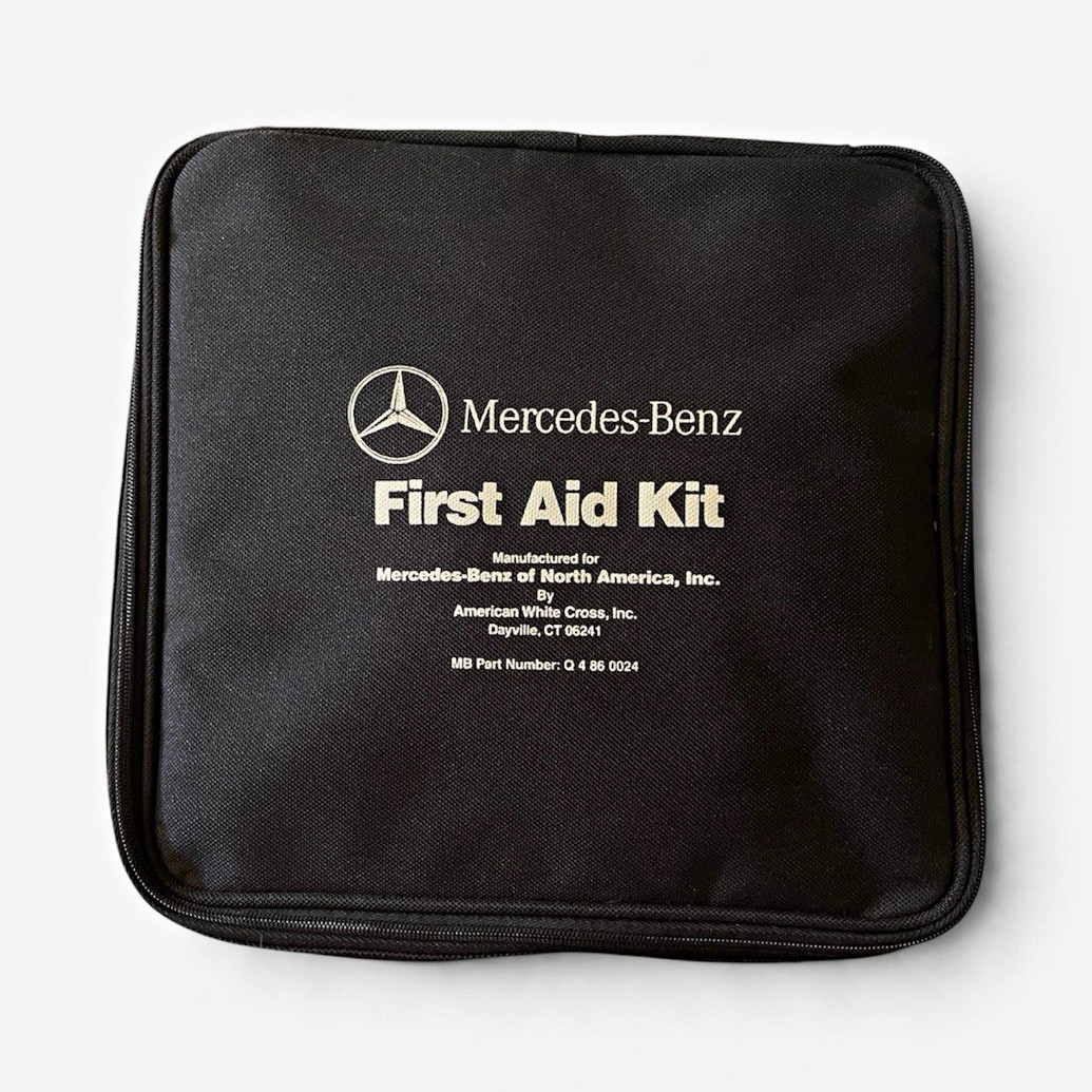 1998 Mercedes-Benz C280 W202 OEM First Aid Kit Q 4 86 0024 Vintage Original