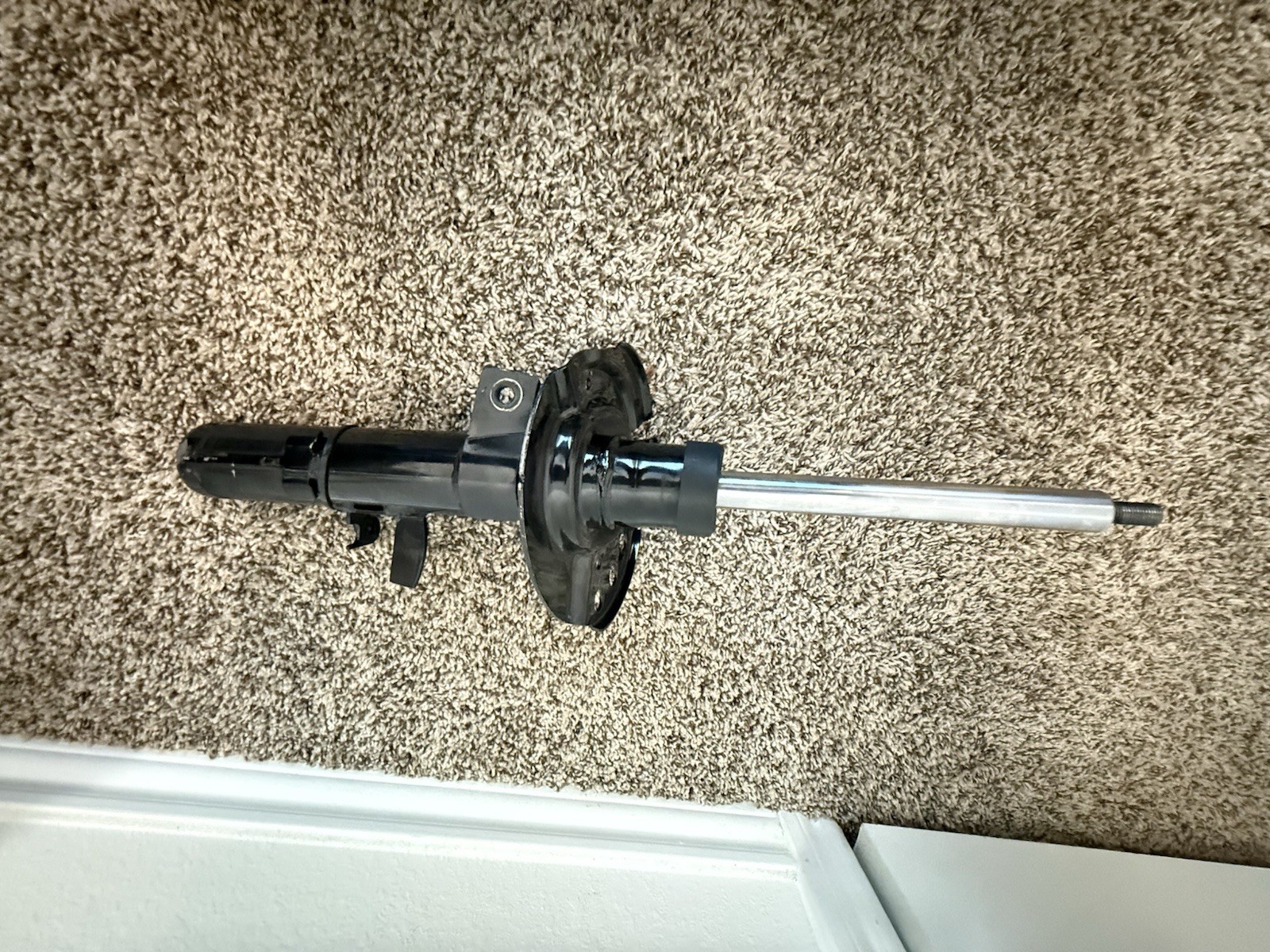 Ford Focus ST 2017 Front Left Strut Shock Absorber Ford Focus ST 2017 Front Left Strut Shock Absorber