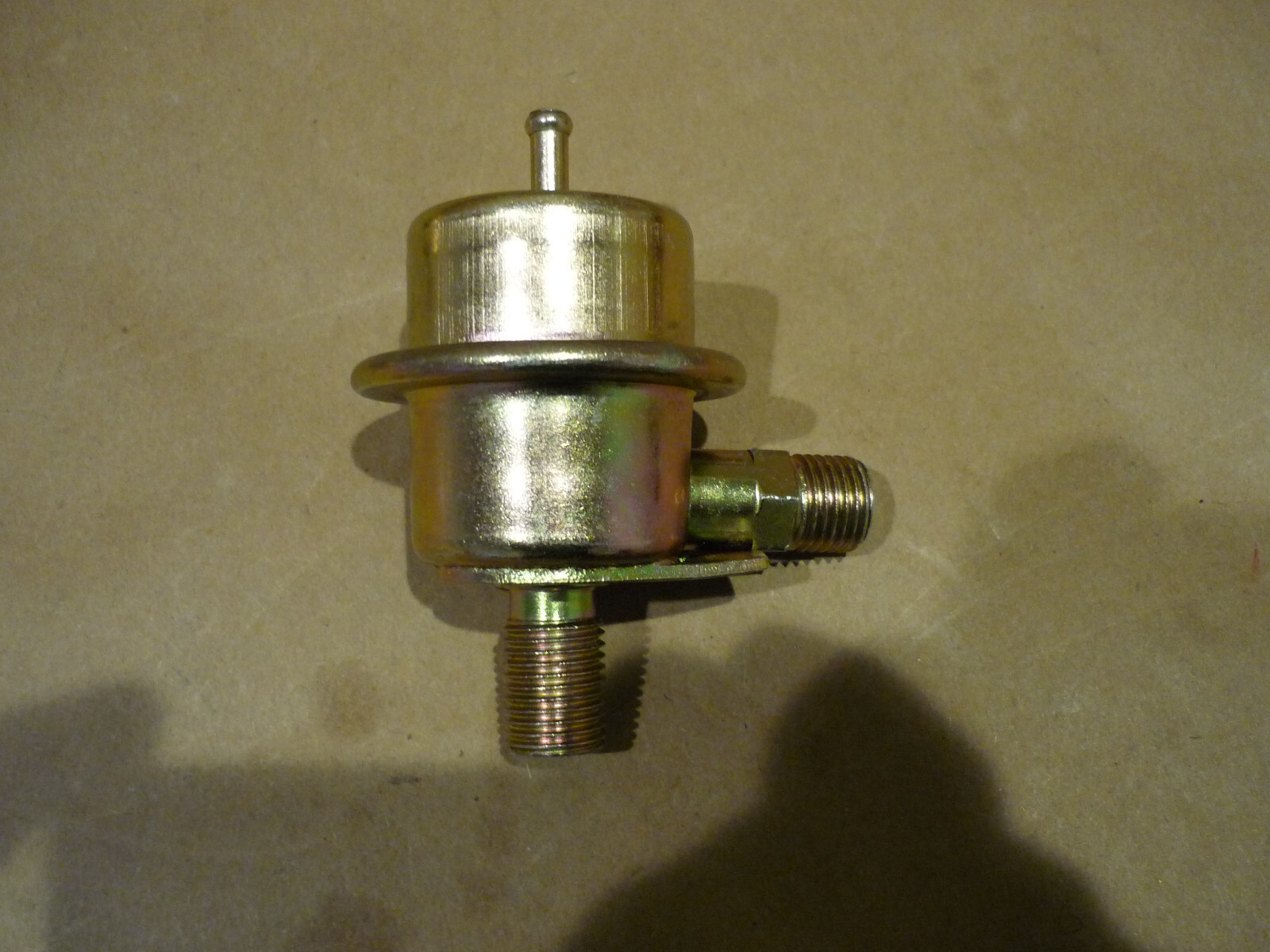Ferrari 348,Mondial t - Fuel Pressure Regulator (NEW) - P/N 147281
