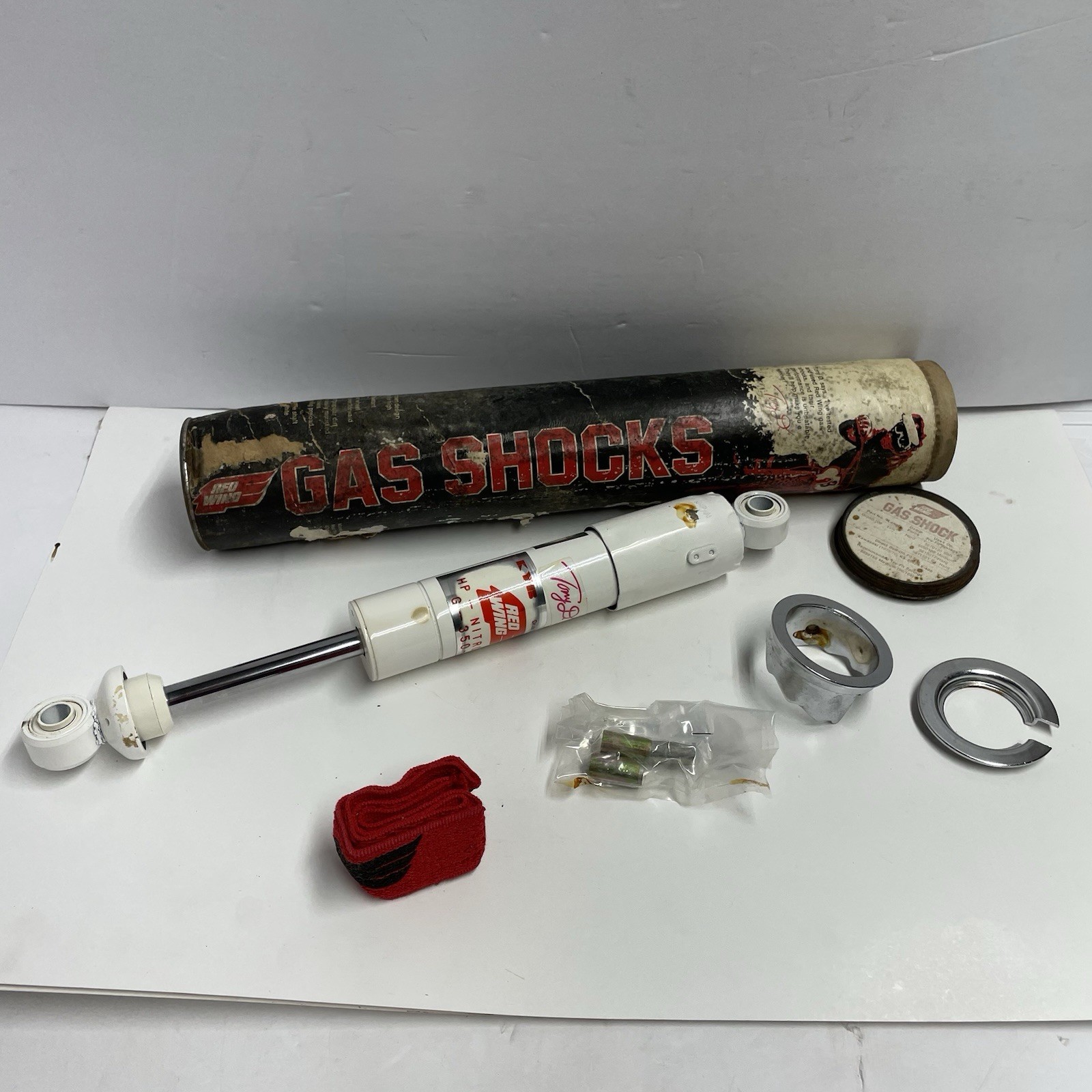 NOS Red Wing Gas Shock G-350-100 13 3/4 NOS Red Wing Gas Shock G-350-100 13 3/4
