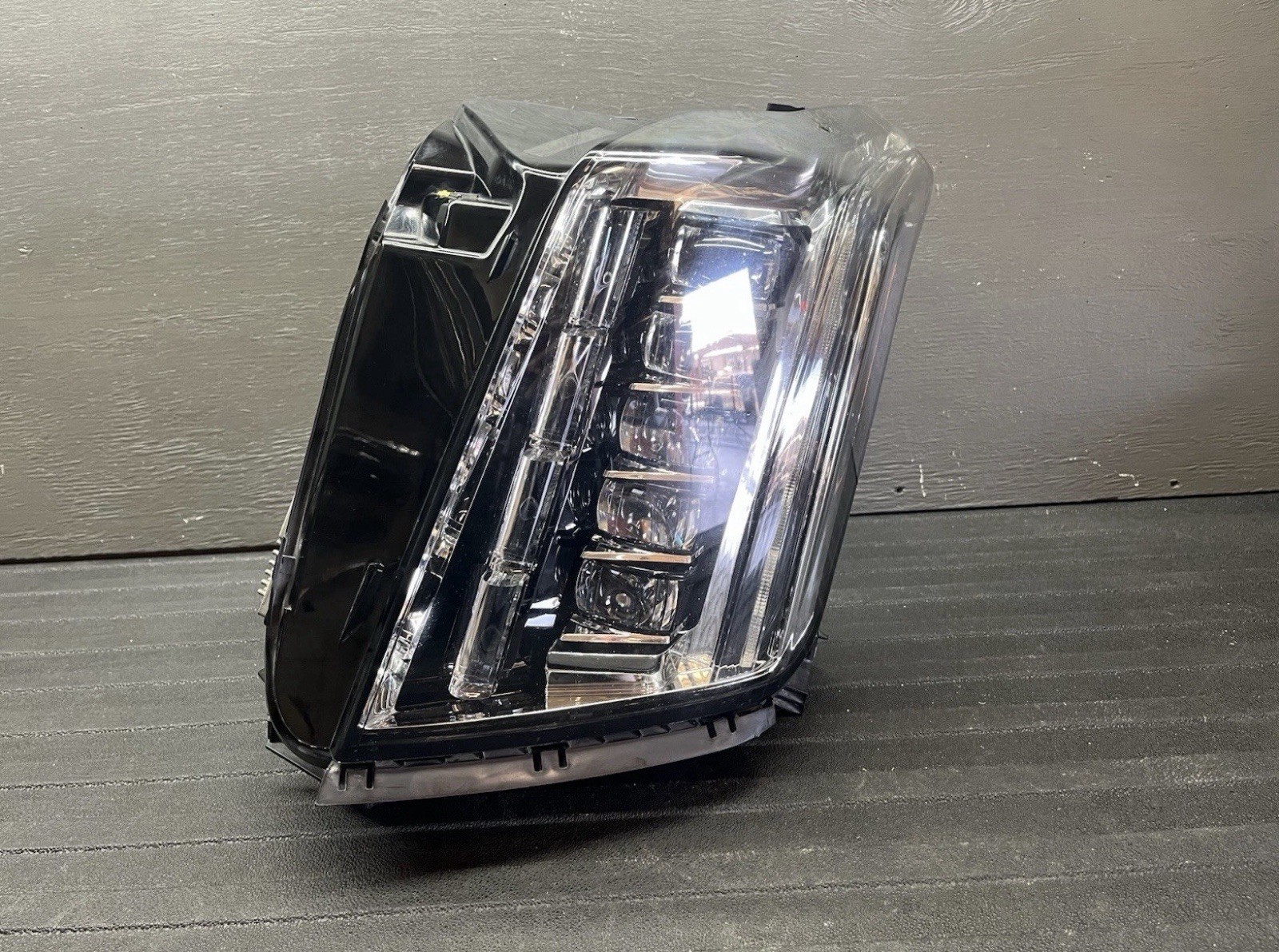 2015-2020 Cadillac Escalade Headlight Driver Side LH OEM