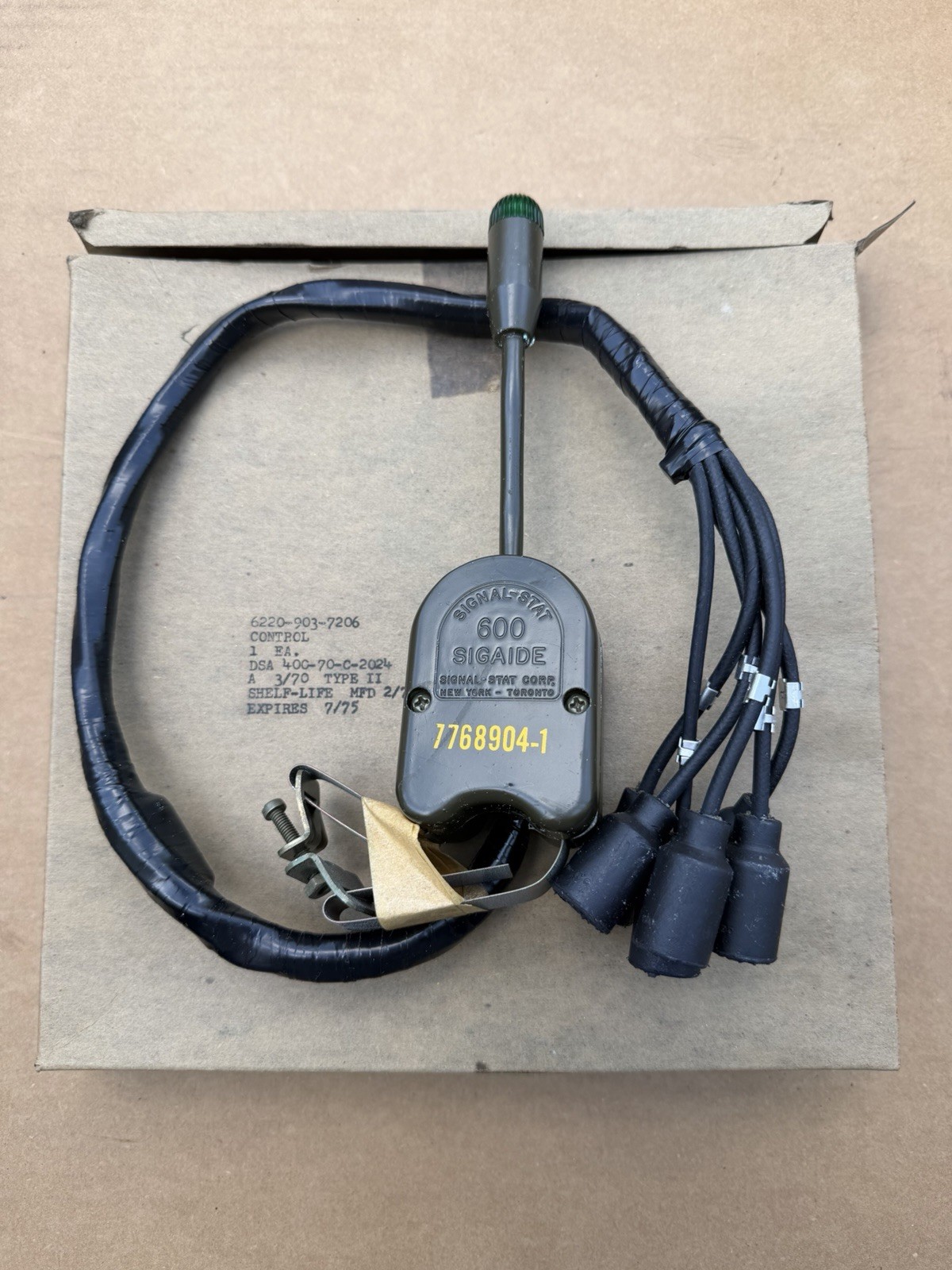 NOS Military 24V Signal Stat 600 Turn Signal Switch NOS Military 24V Signal Stat 600 Turn Signal Switch