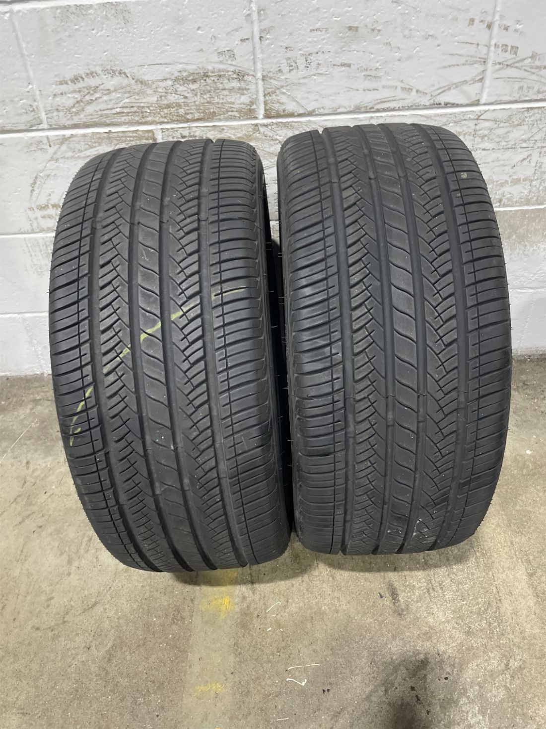 2x P255/40R19 West Lake SA-07 9/32 100 W Used Tires 2554019