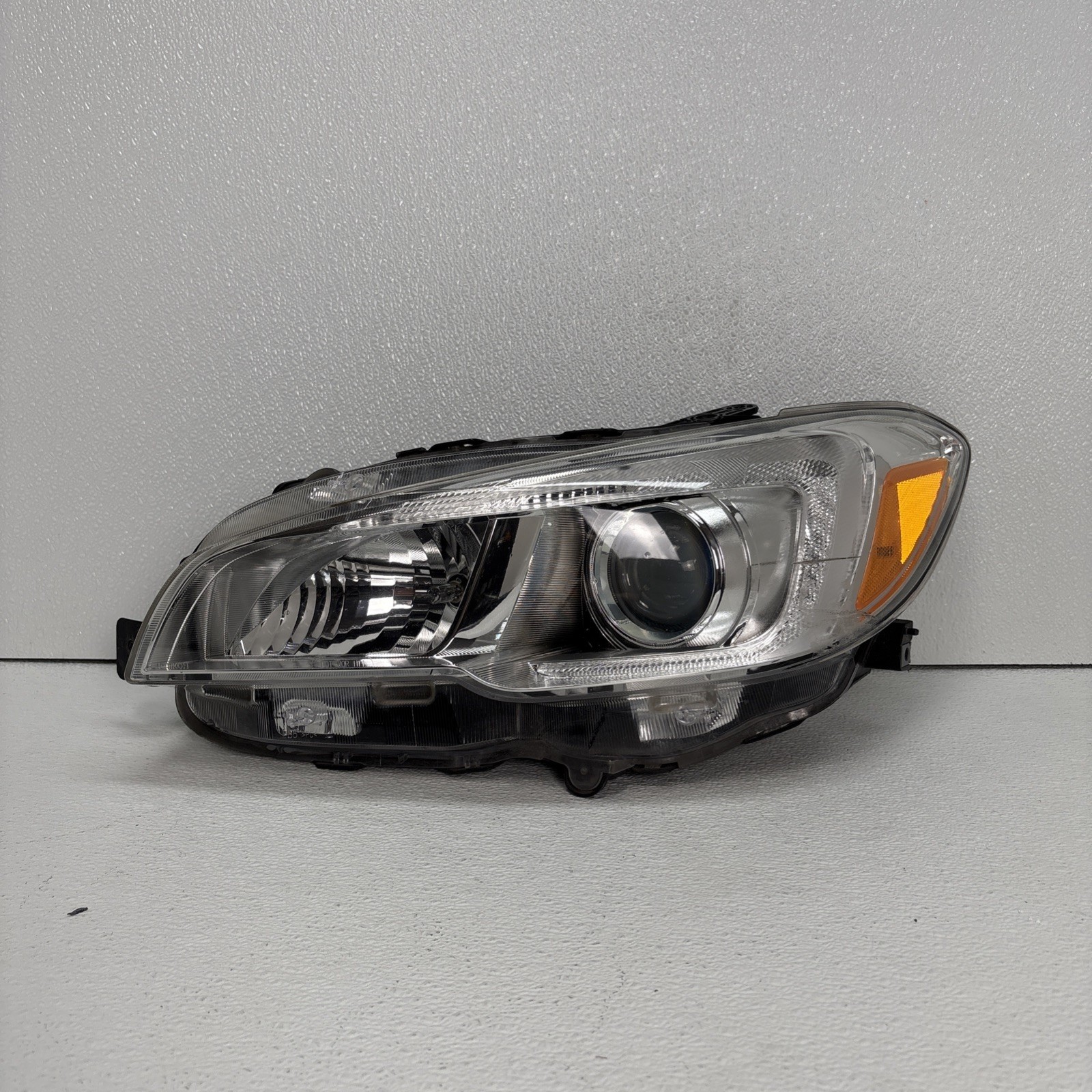 Nice 2015-2021 Subaru WRX Left Driver Side Halogen Headlight Assembly OEM Nice 2015-2021 Subaru WRX Left Driver Side Halogen Headlight Assembly OEM
