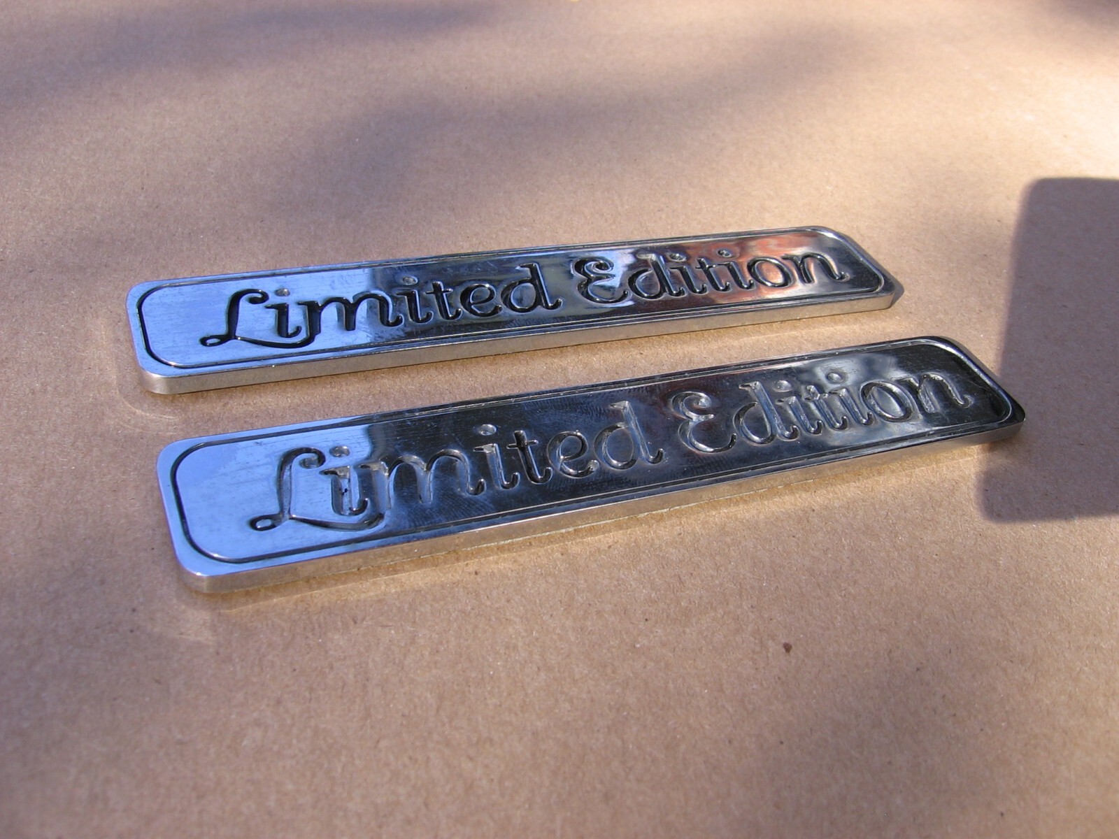 👉JAGUAR XKR X100 TRUNK BOOT LID LOGO BADGE LIMITED EDITION METAL EMBLEM 00-06