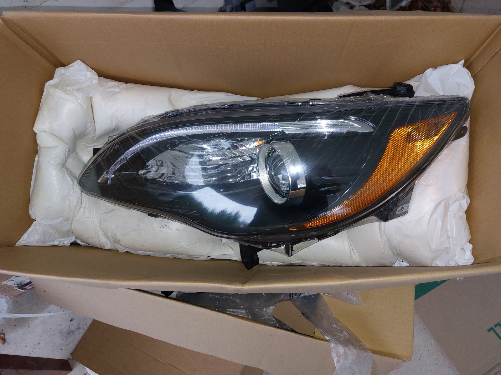 Headlight Assembly 20-9476-00 fits 11-14 Chrysler 200 left driver