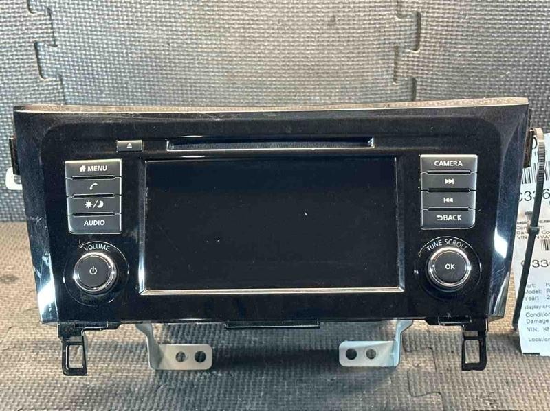 2018-2020 Nissan Rogue AM-FM-CD Radio Single Disc Receiver Display Screen OEM