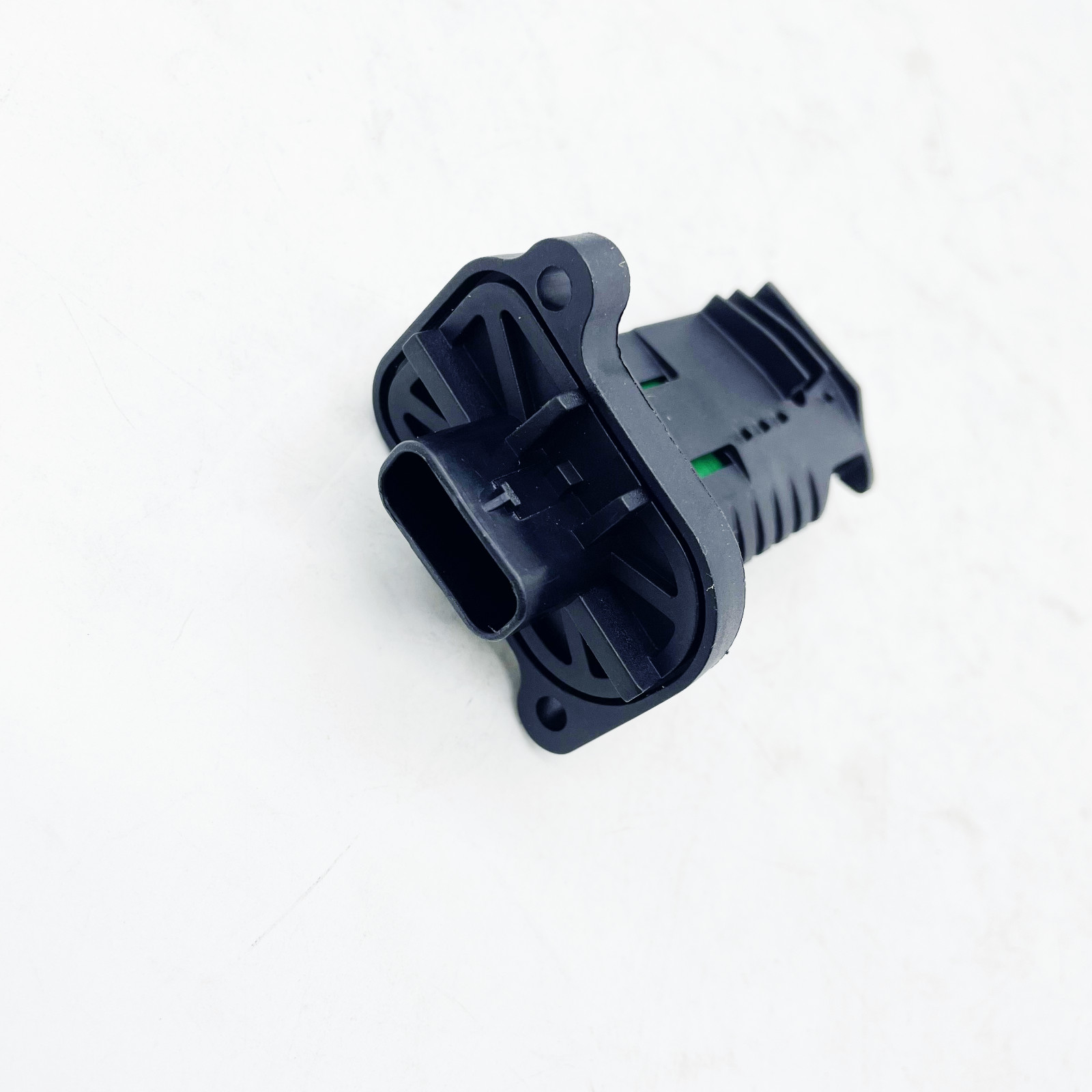 0280218266 New 1 X Air Mass Sensor 13627602038 Fits For BMW F80 F82 M3 M4