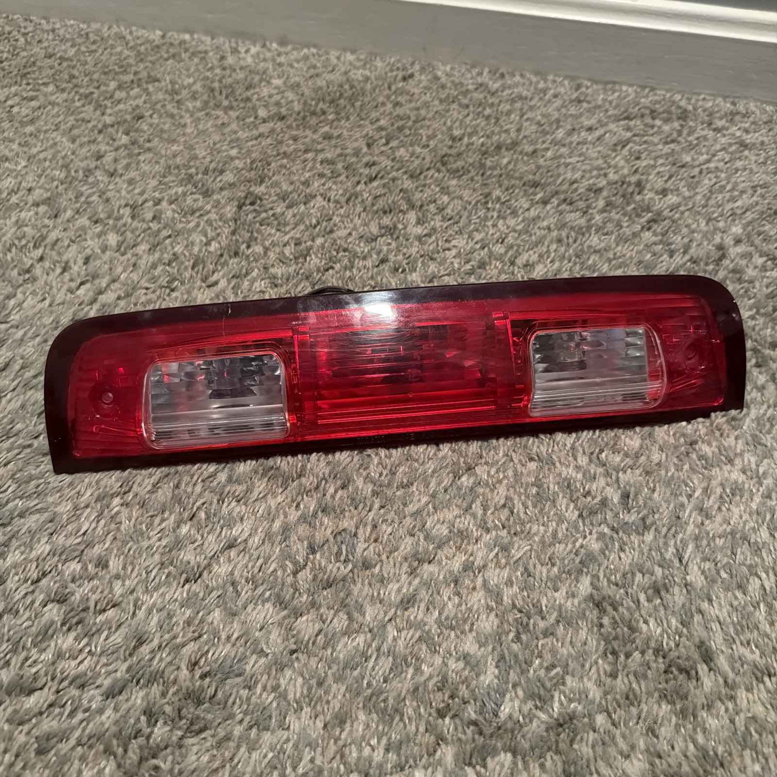 2010-2018 Dodge RAM 1500 2500 3500 Third Brake Light Assembly OEM 68412024 2010-2018 Dodge RAM 1500 2500 3500 Third Brake Light Assembly OEM 68412024