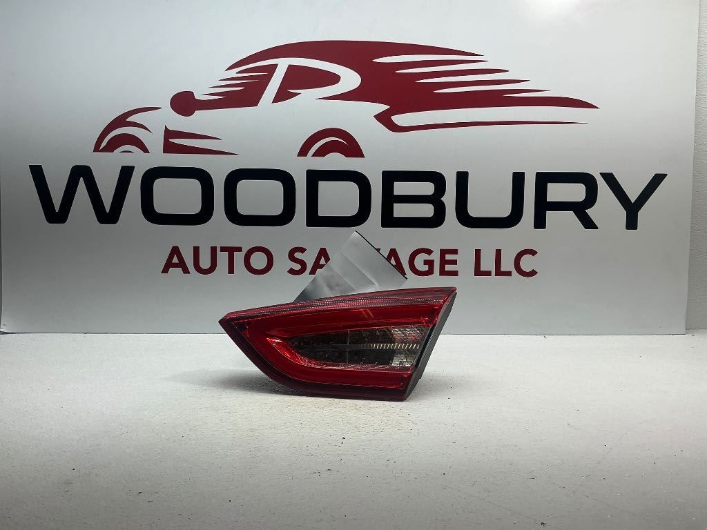 2014-2015-2016 MASERATI QUATTROPO RIGHT PASSENGER DECKLID Tail Light OEM 473050