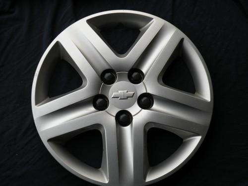 Chevrolet Impala Monte Carlo Hubcap OEM 16\