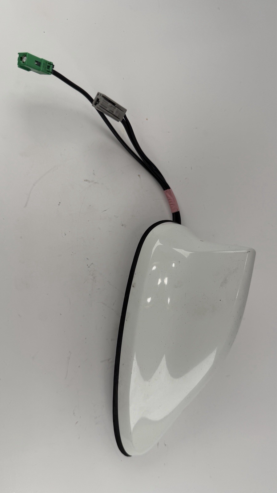 2016-2020 Nissan Rogue Murano Shark Fin Roof Antenna White OEM 28208-6FL1A