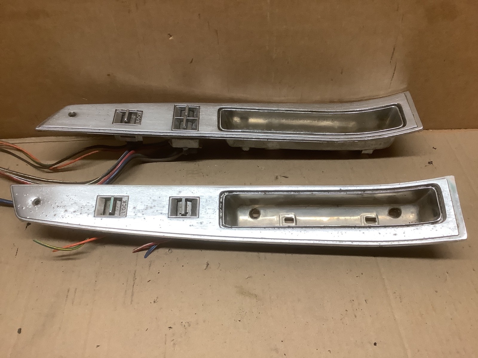 1973-1977 PONTIAC GRAND PRIX POWER WINDOW BEZELS DOOR SWITCH  SET LH RH PIGTAILS
