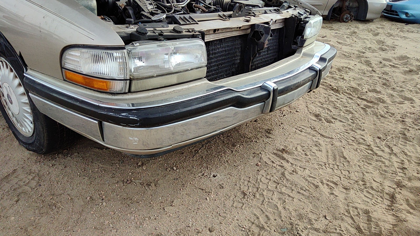 1991-1994 Buick Park Ave Front Bumper Cover Assembly Oem Gold 16516339