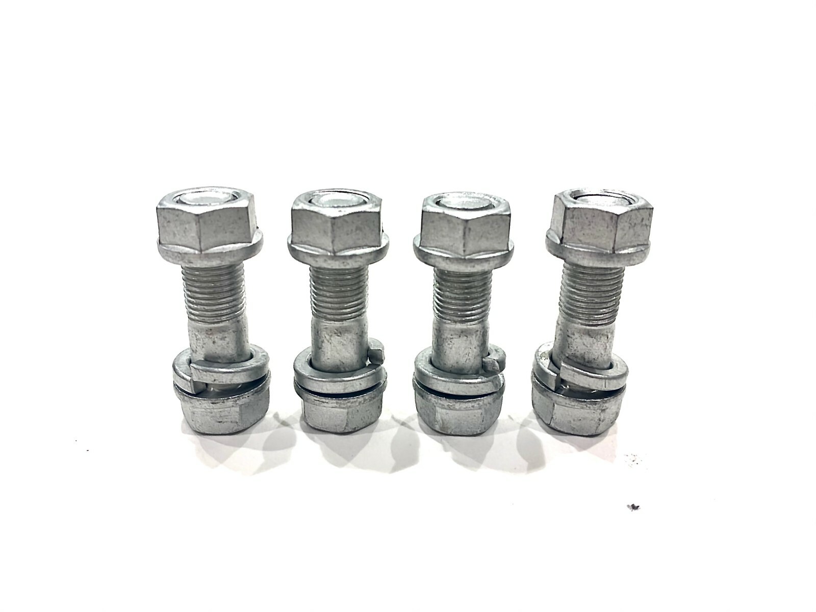 10MM Toyota Driveshaft Bolt Kit (4x4) 10MM Toyota Driveshaft Bolt Kit (4x4)