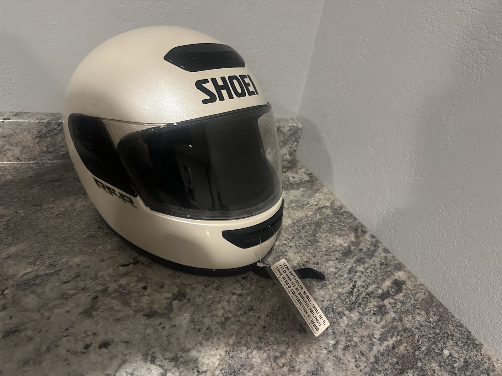 Vintage NEW OLD STOCK SHOEI RF-R Pearl White Motorcycle Helmet SMALL JAPAN Vintage NEW OLD STOCK SHOEI RF-R Pearl White Motorcycle Helmet SMALL JAPAN