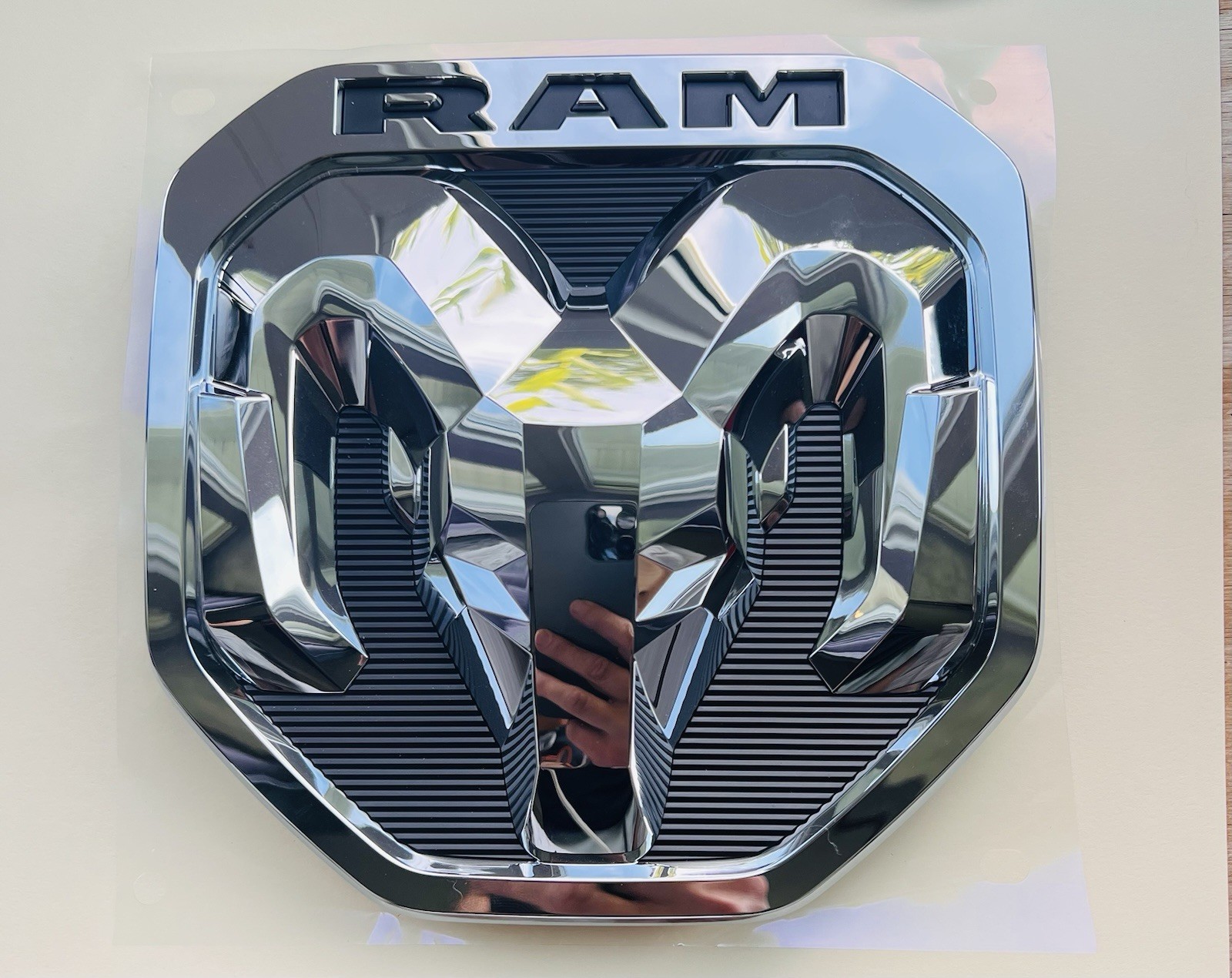 2019-26 Mopar Dodge Ram Tailgate Emblem Medallion CHROME •OEM• 68276332AA • NEW 2019-26 Mopar Dodge Ram Tailgate Emblem Medallion CHROME •OEM• 68276332AA • NEW