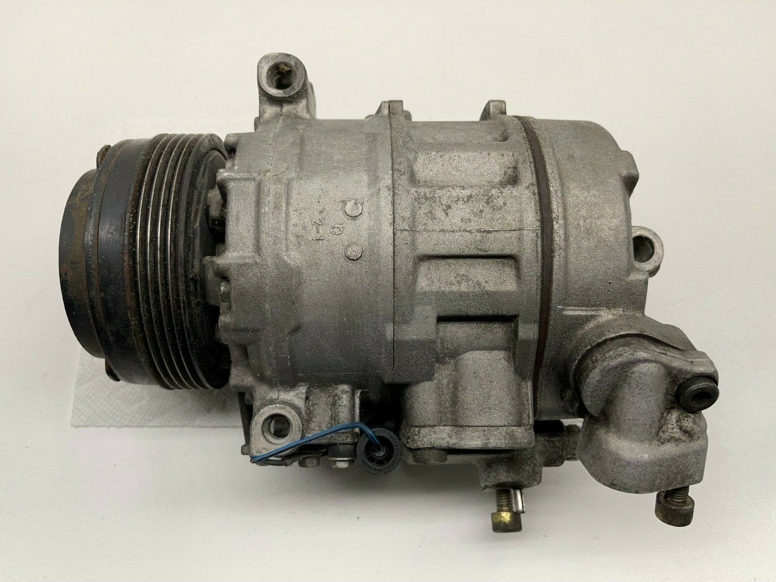 OEM AC A/C Compressor 1998 1999 2000 2001 BMW E39 540i 740i 64526910460