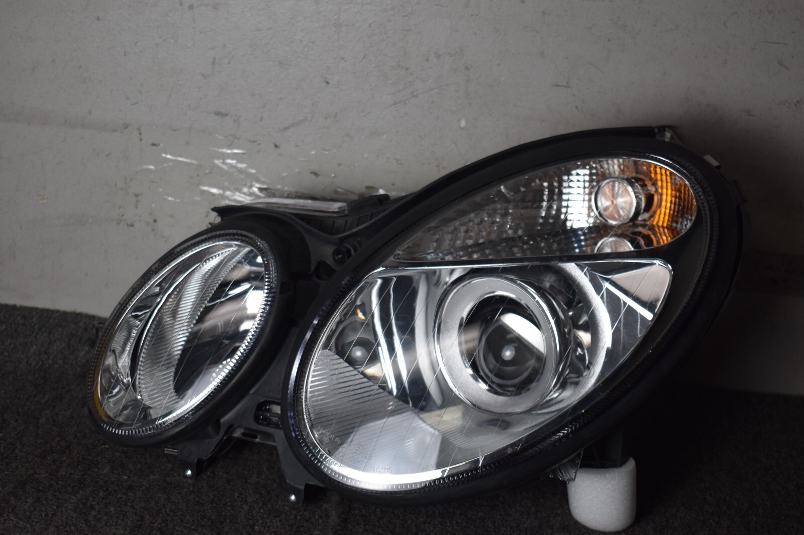 2003-2006 MERCEDES BENZ E500 HEADLIGHT LEFT SIDE FACTORY OEM