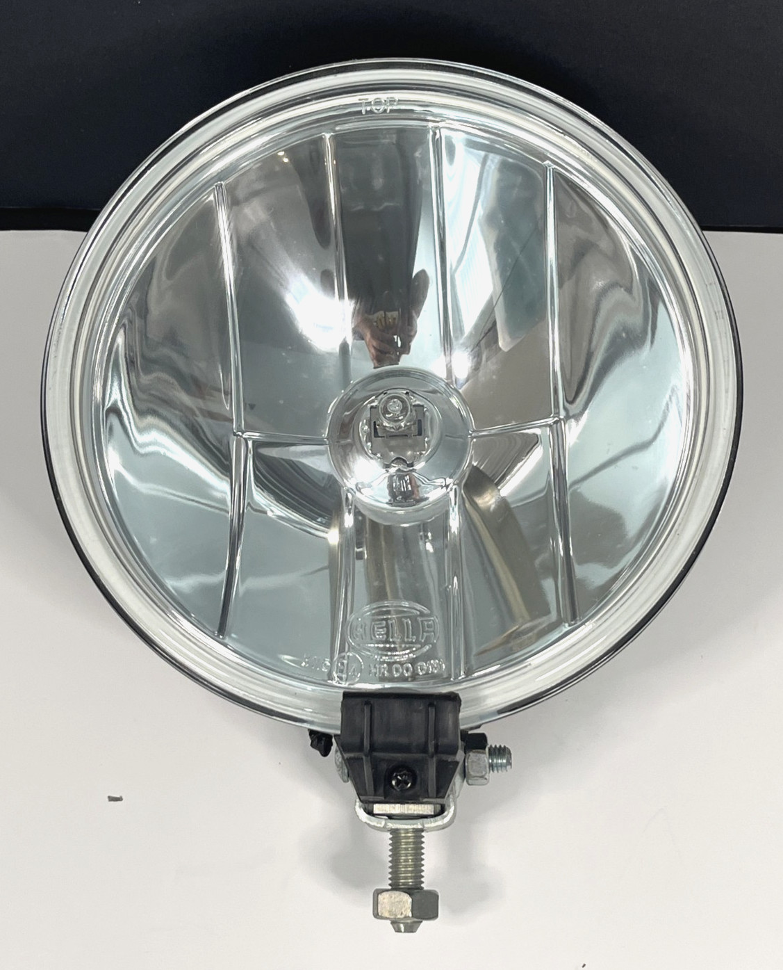 HELLA 010032801 700FF Series 12V/55W Halogen Driving Lamp Kit, Clear, 7