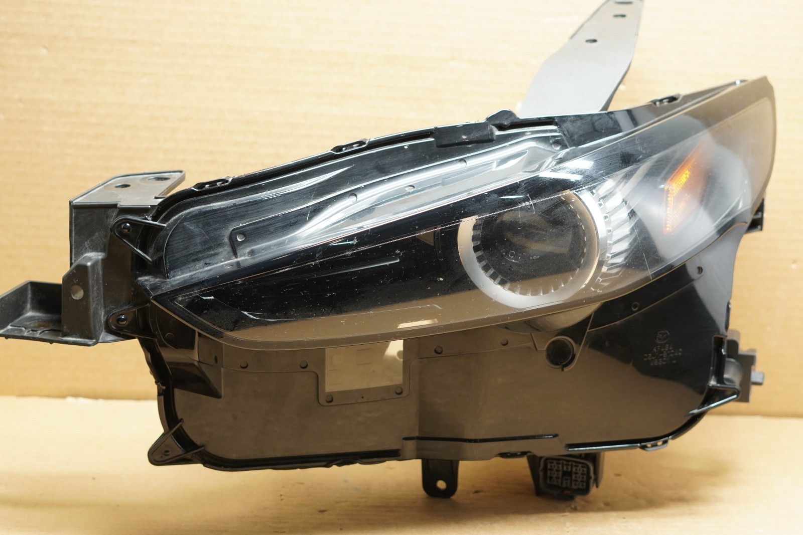 OEM 20-23 MAZDA CX-30 LED HEADLIGHT W/O AFS LEFT SIDE DRIVER Y1