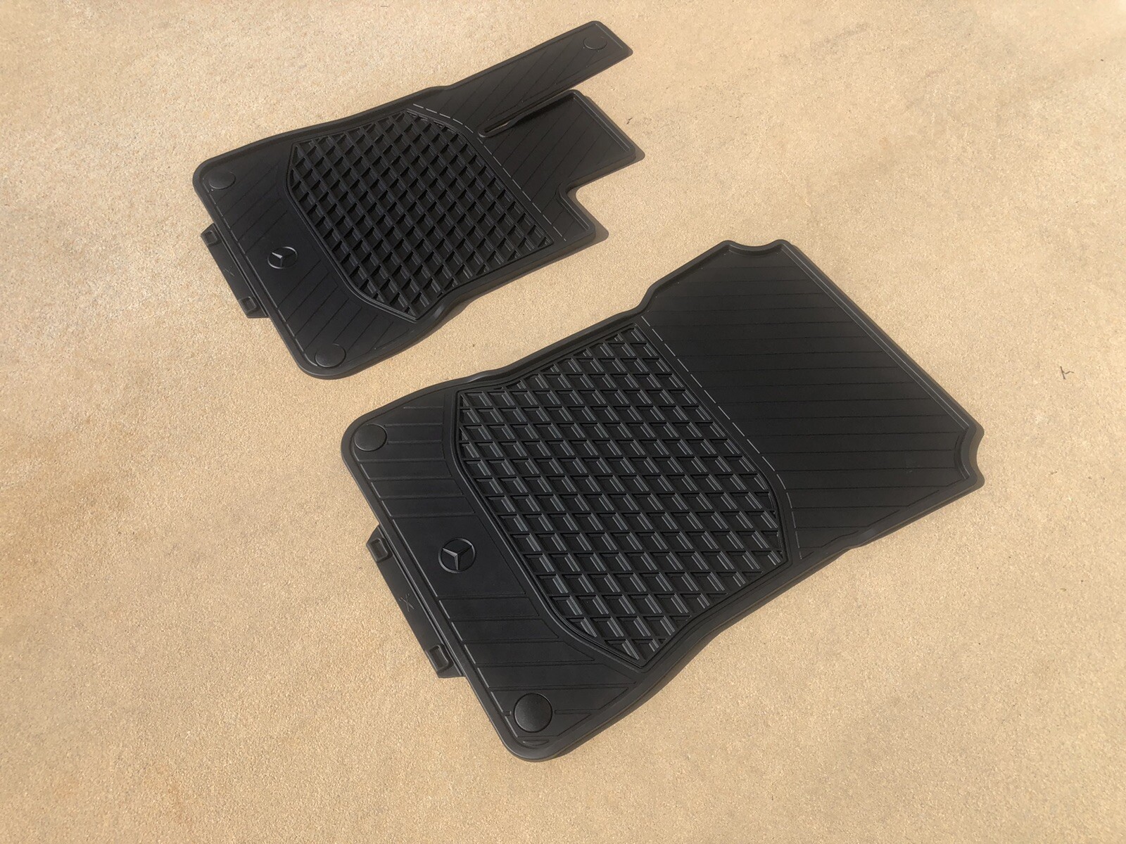 2013-2020 Mercedes-Benz R231 FLOOR MAT MATS SL400 SL450 SL63 SL65 AMG RUBBER OEM 2013-2020 Mercedes-Benz R231 FLOOR MAT MATS SL400 SL450 SL63 SL65 AMG RUBBER OEM