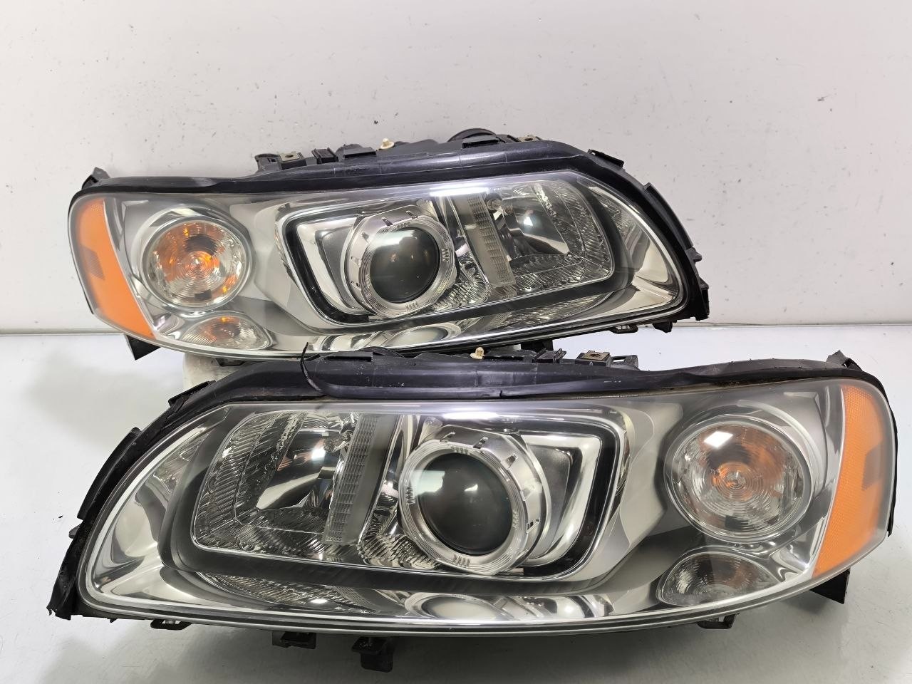 05-07 Volvo V70 XC70 Front XENON HID Projector Headlight Lamp S60 VALEO 1 Pairs 