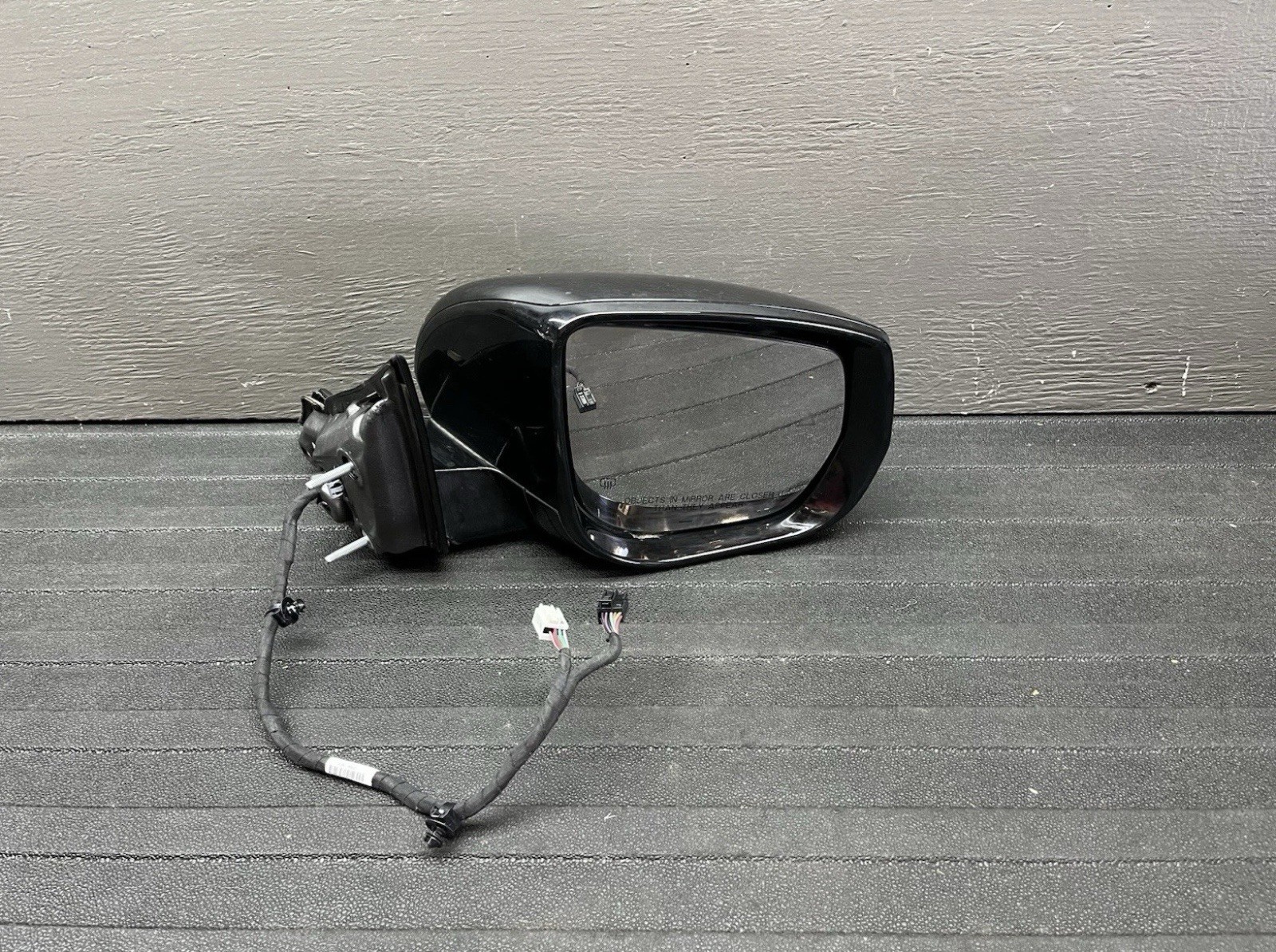 2022-2024 Jeep Grand Cherokee Passenger Side Mirror RH OEM 
