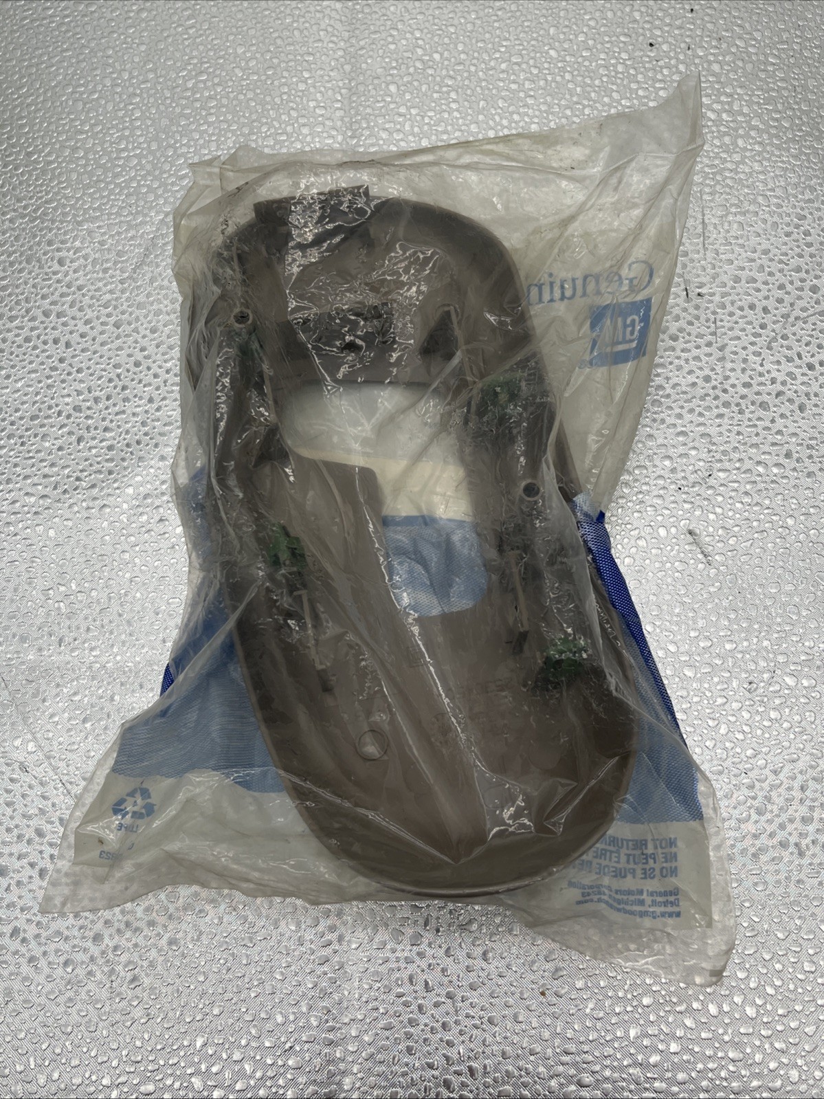 1997 - 2003 Buick Park Avenue Passenger Seat Bezel NOS OEM GM 12531396