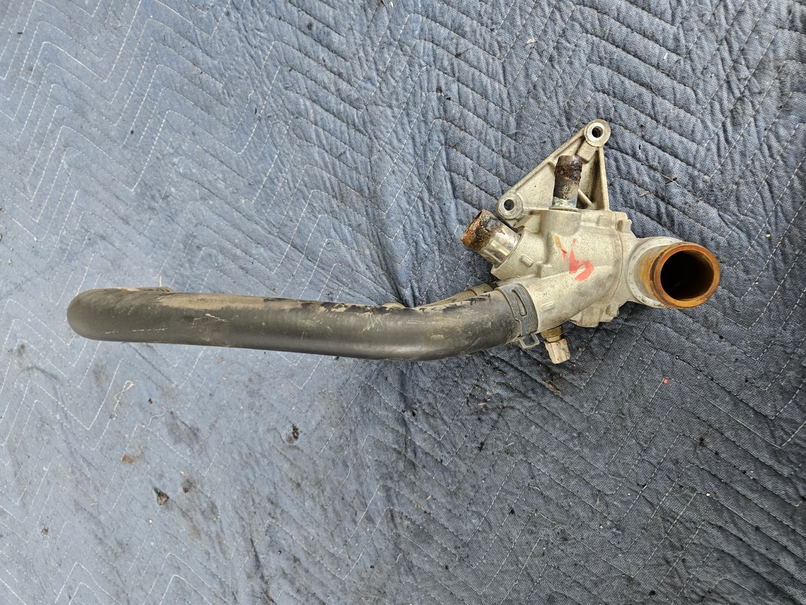 2007 Mustang Gt 500 Engine Coolant  Thermostat Housing 7R3V-9K478-BA 7R3V9K478DA