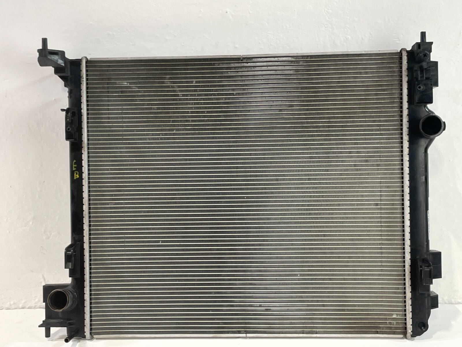 2017 - 2022 NISSAN ROGUE SPORT RADIATOR ASSEMBLY AUTO TRANSMISSION 2.0L # 91642