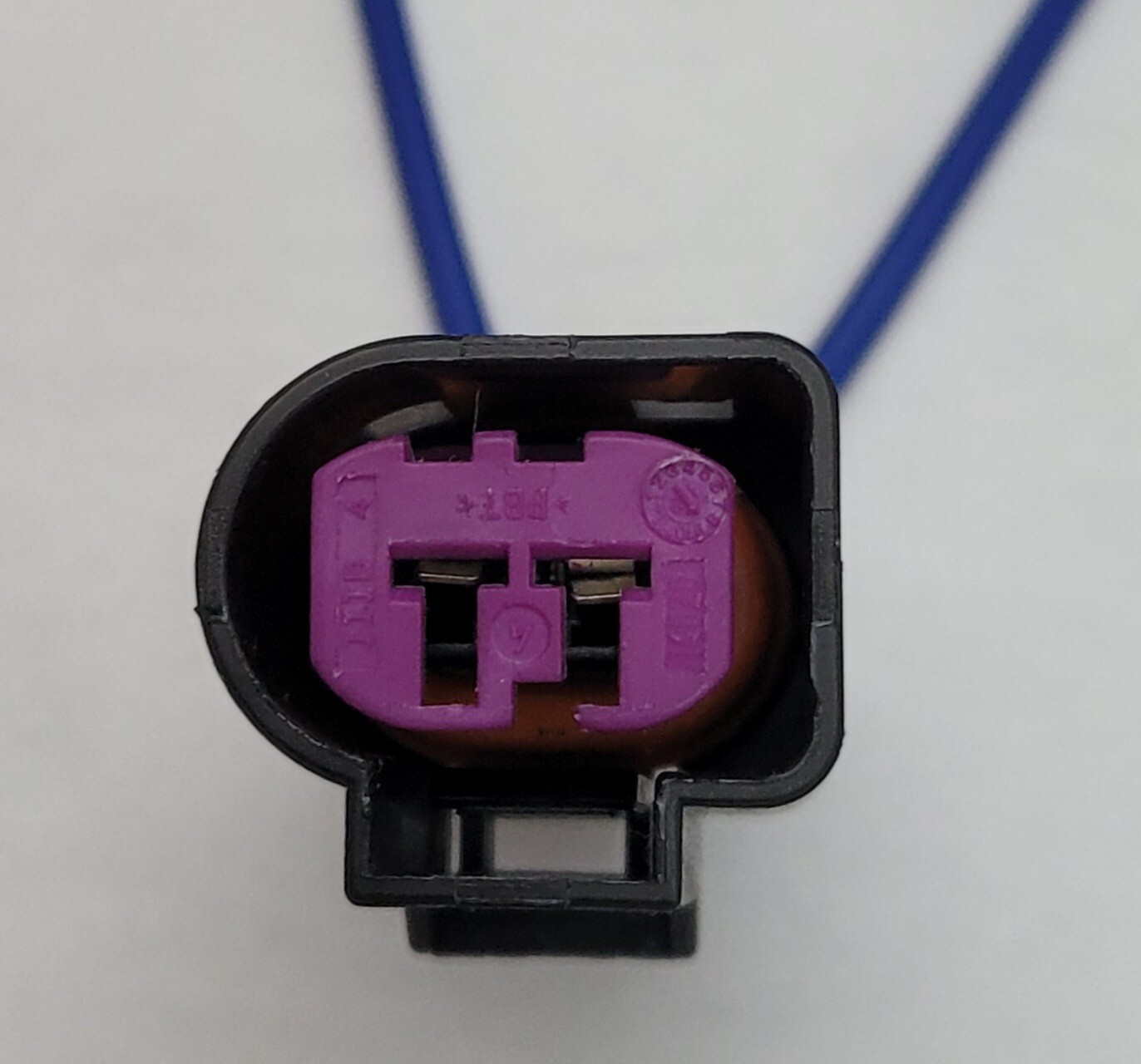 ALTERNATOR PIGTAIL HARNESS PLUG CONNECTOR FOR 2008 AUDI A8 QUATTRO W12-6.0L.