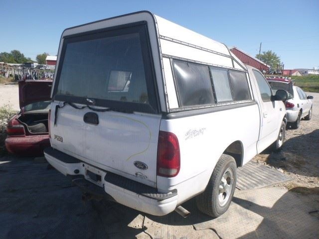 (LOCAL PICKUP ONLY) F150      2002 Topper/Tonneau 1608028