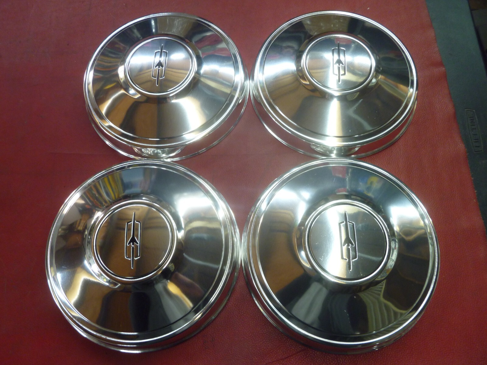 VINTAGE NOS 1971-85 OLDSMOBILE 442 CUTLASS DOG DISH POVERTY HUBCAPS WHEEL COVERS