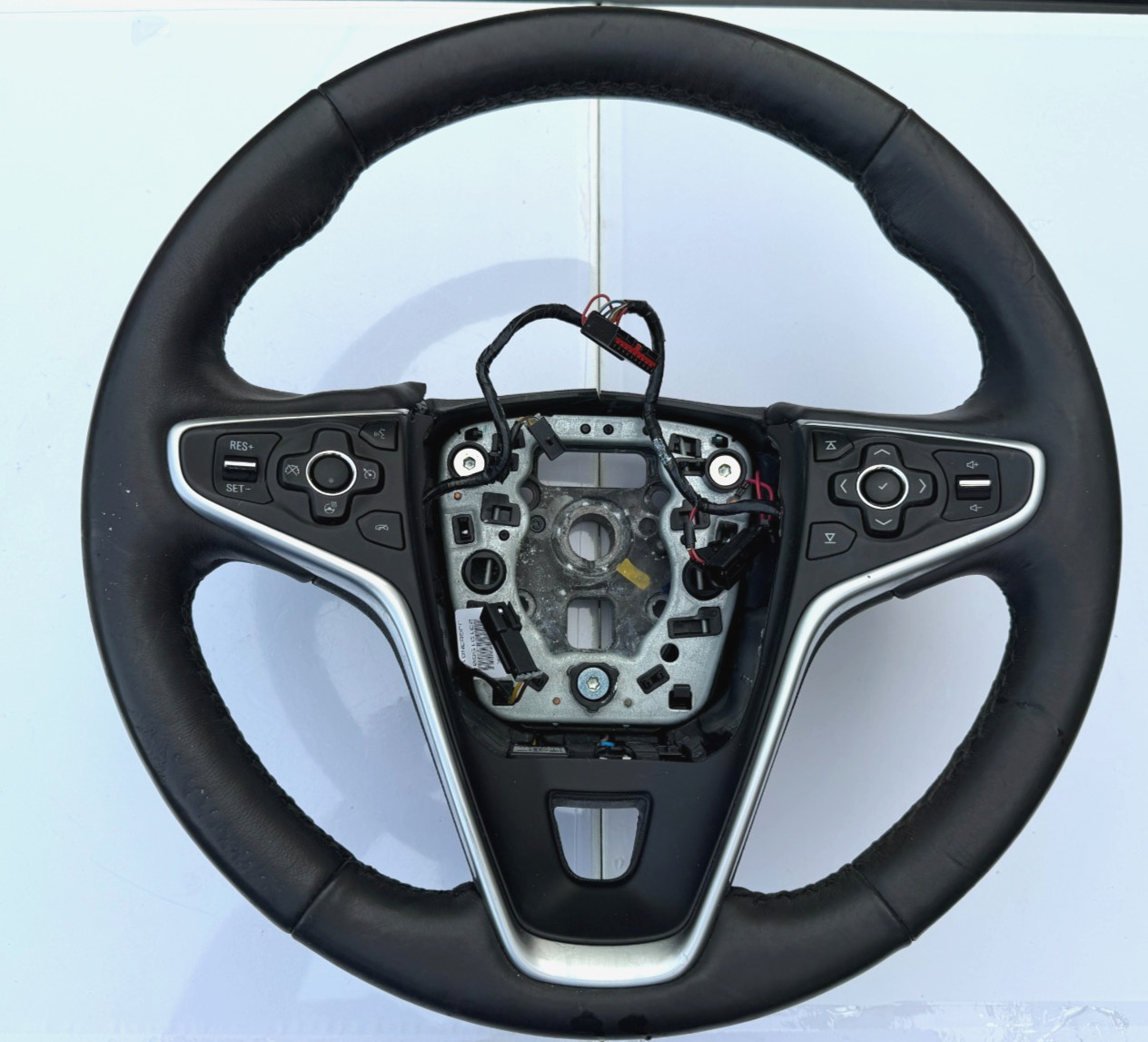 2013-2017 BUICK REGAL STEERING WHEEL W/CRUISE CONTROL SWITCH ASSEMBLY BLACK OEM