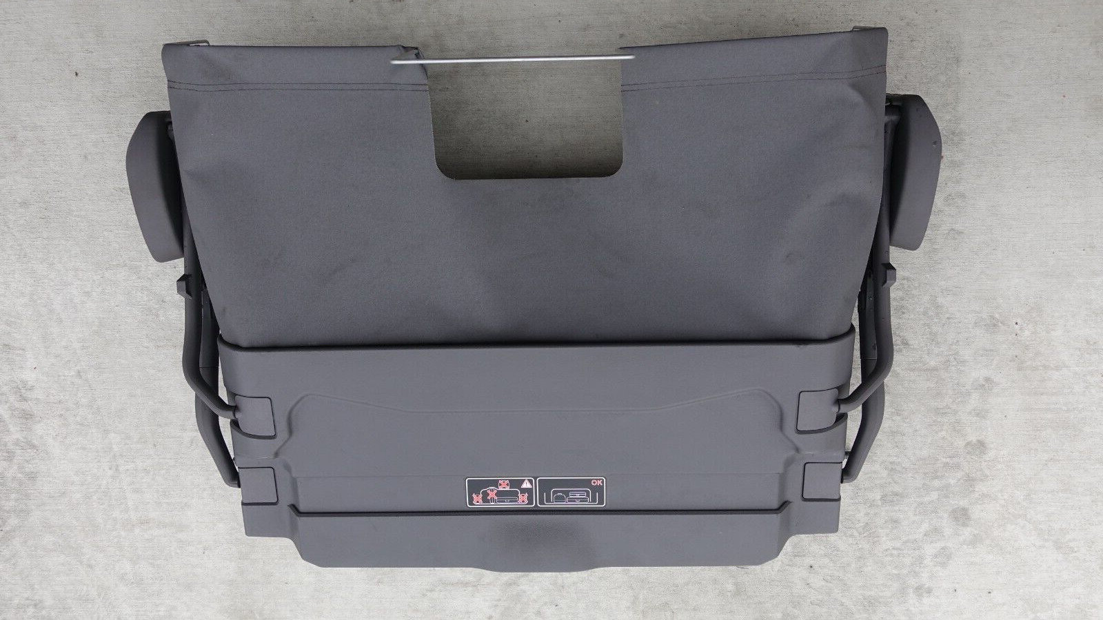 06-13 VOLVO C70 CONVERTIBLE REAR TRUNK SHELF BOOT LUGGAGE COVER ASSY OEM