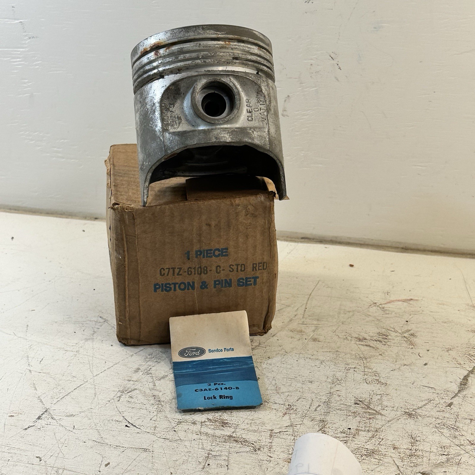 Vintage Ford C7TZ6108C PISTON & PIN Set 1967-68 Ford V6 300 Cubic Inch Engine