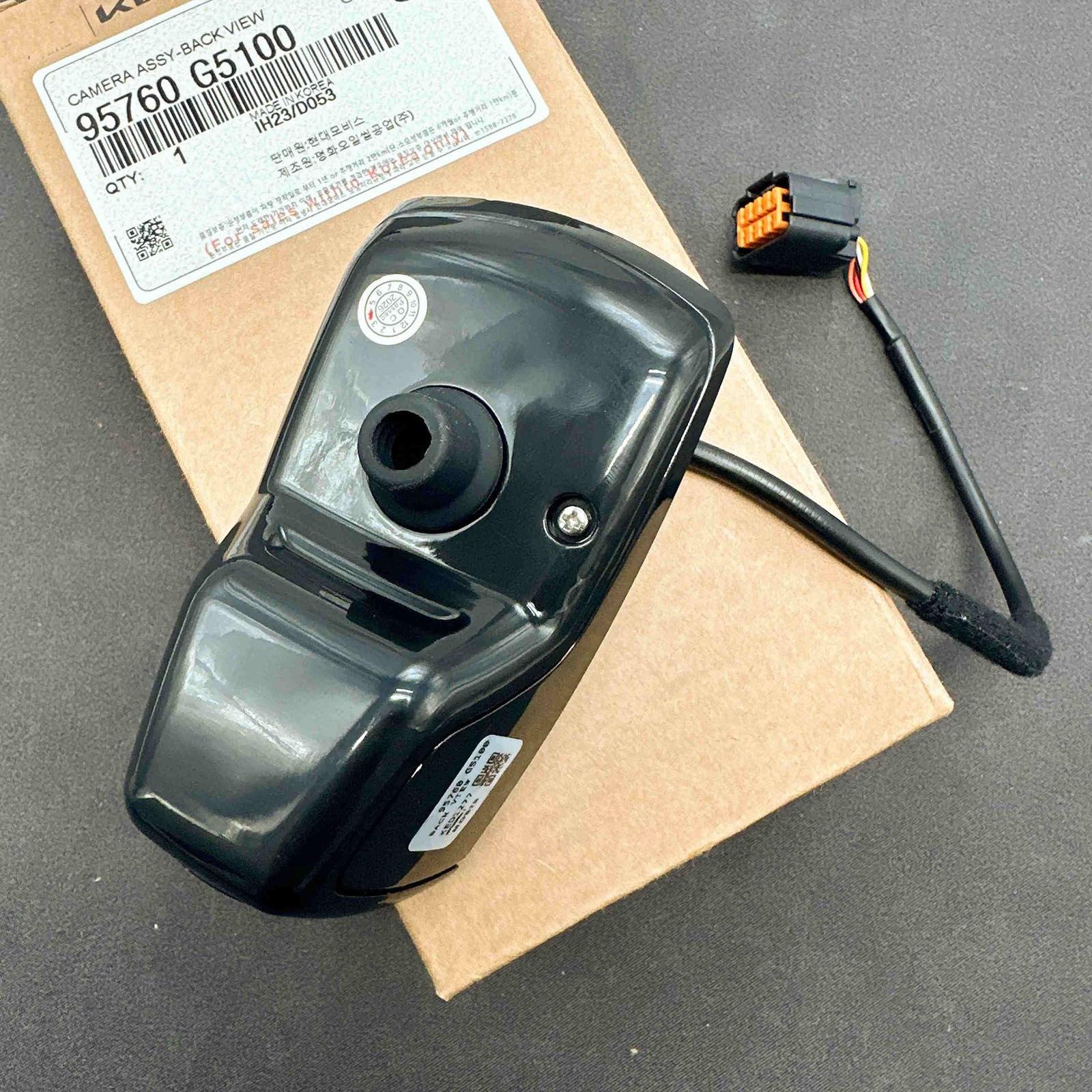 Rear Camera Ass'y Back View for 2019-2021 Kia Niro 95760G5100