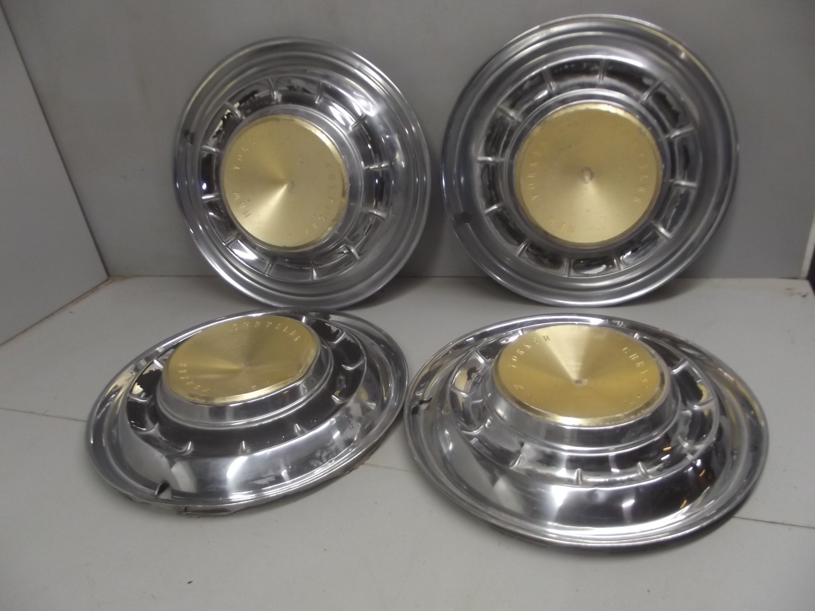 1961 Chrysler  New Yorker Hubcaps Rim Wheel Cover Hub Cap OEM USED hubcap