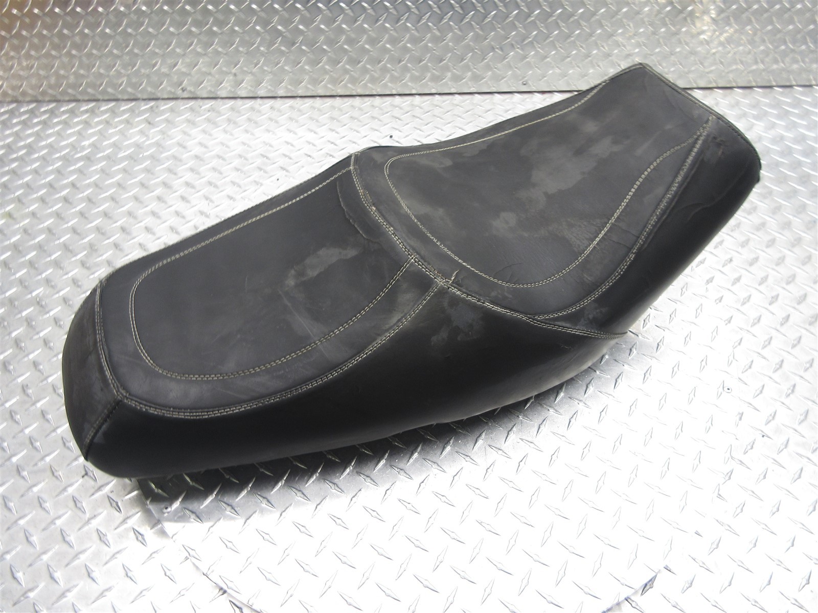 2012 10-14 Kawasaki Concours 1400 ZG1400 OEM Seat Saddle Rider Passenger Pad