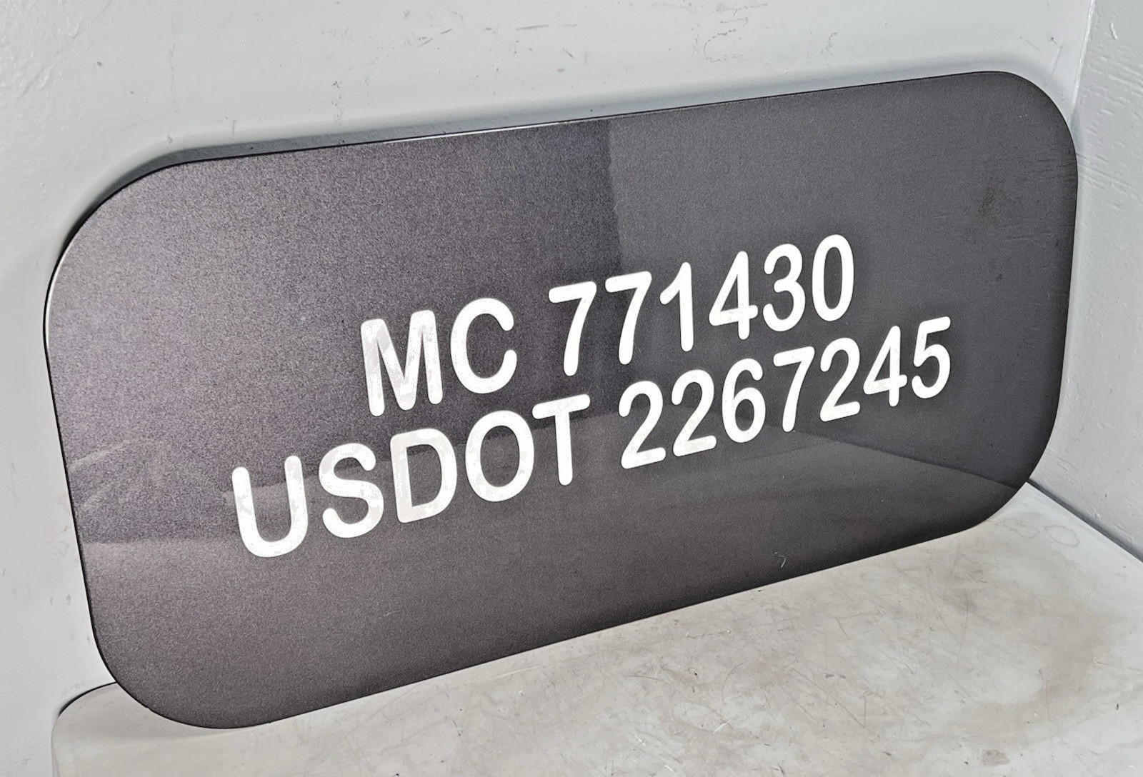 2020 Freightliner Left Right Sleeper Cabin Storage Door (A18-71737-000) *3163*