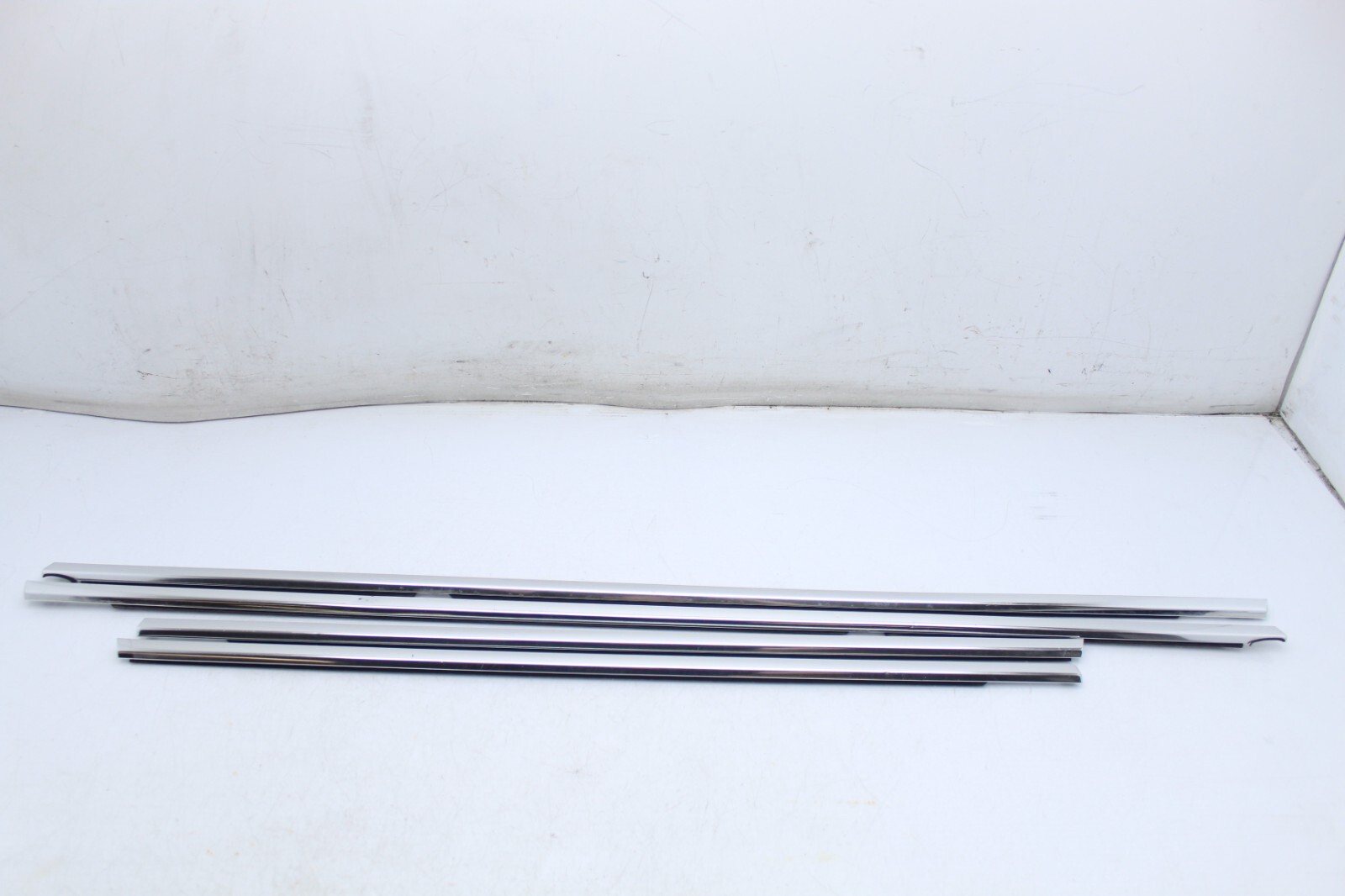 02-08 BMW E66 LWB 745LI 750LI 760LI DOOR WINDOW CHROME MOLDINGS SET OF 4 E5454